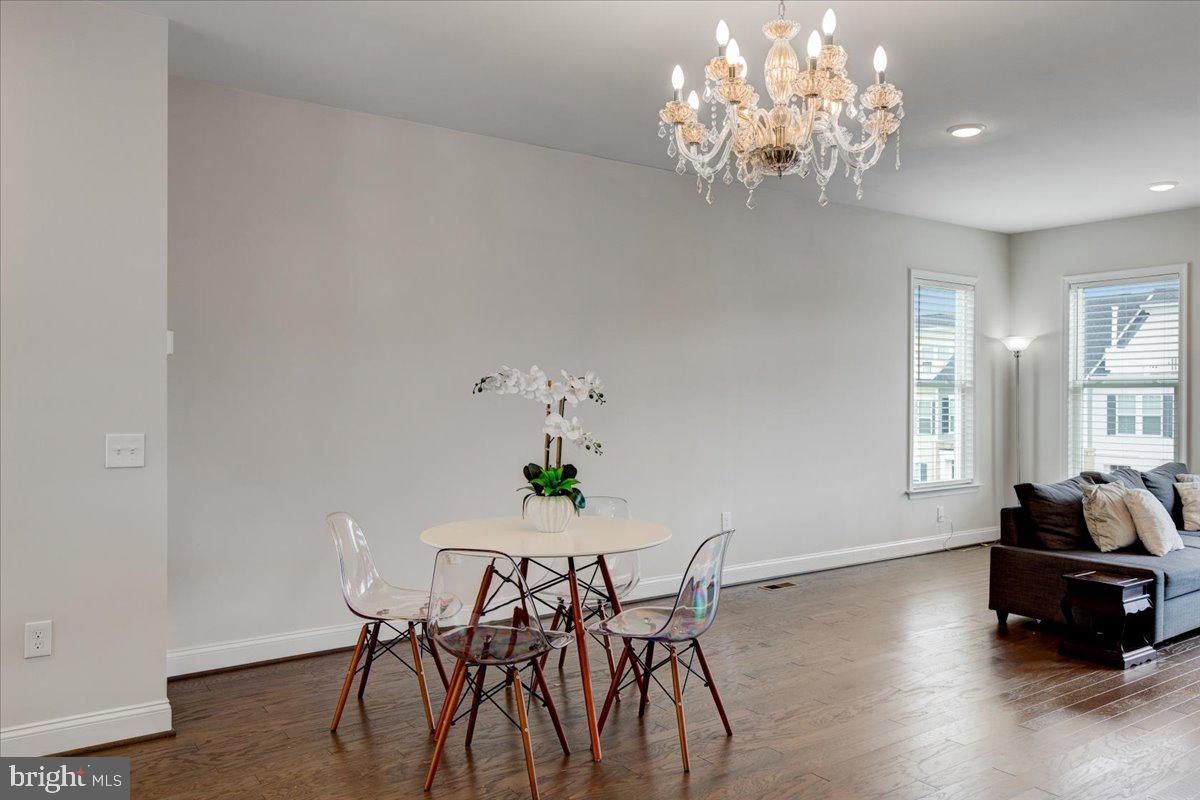 POTOMAC SHORES - Residential Lease