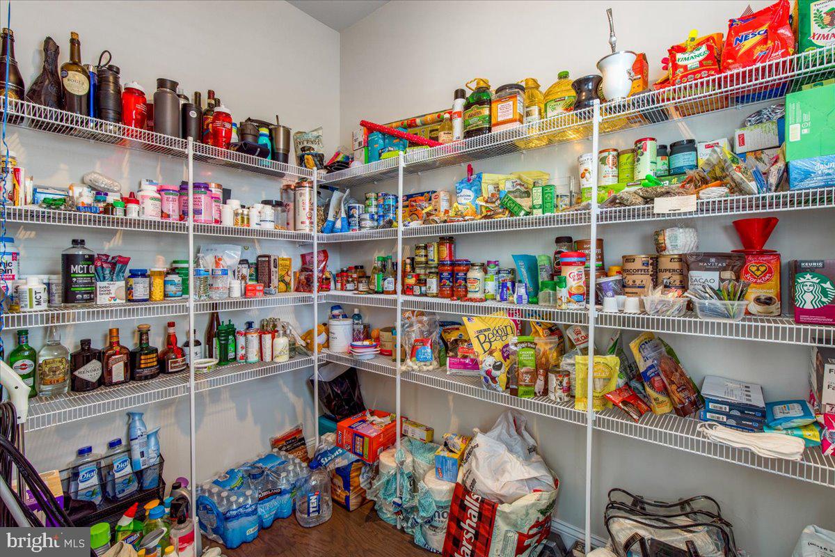 POTOMAC SHORES - Residential Lease