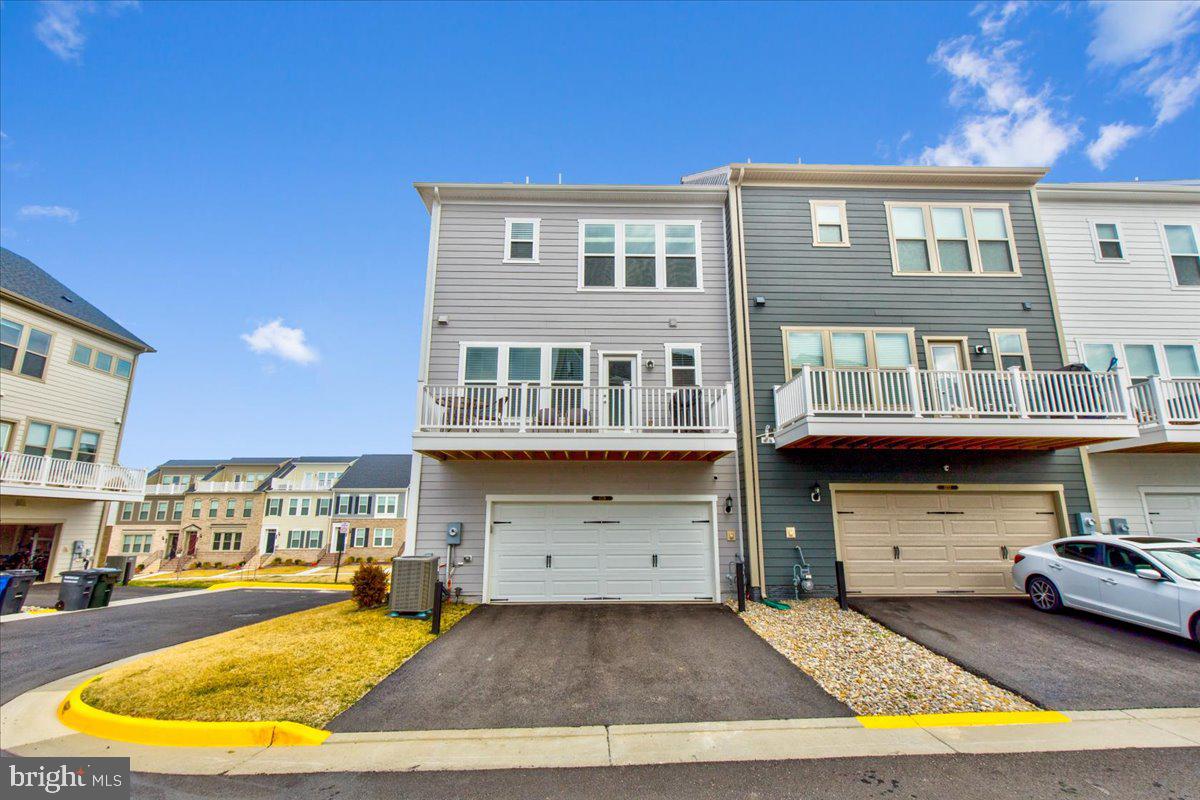 POTOMAC SHORES - Residential Lease