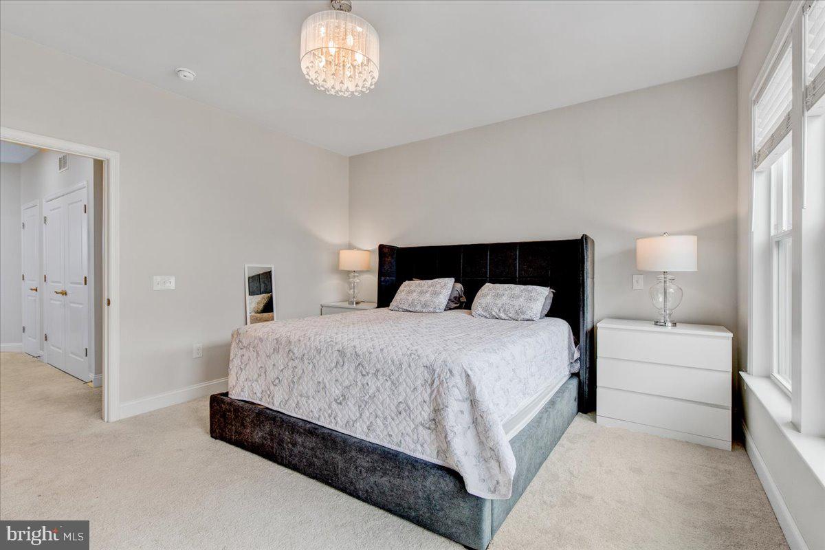 POTOMAC SHORES - Residential Lease