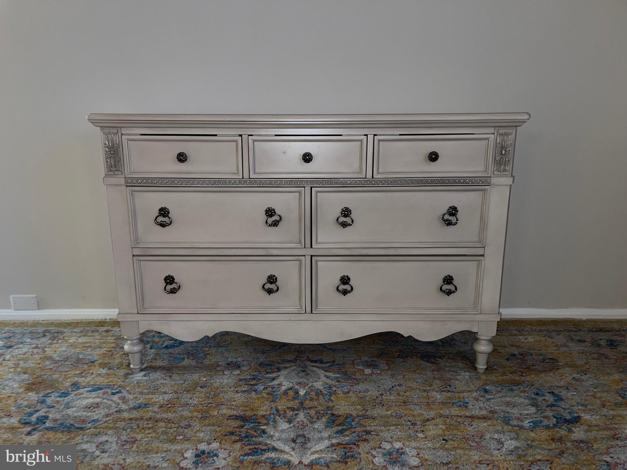 SKYLINE HOUSE - Residential Lease