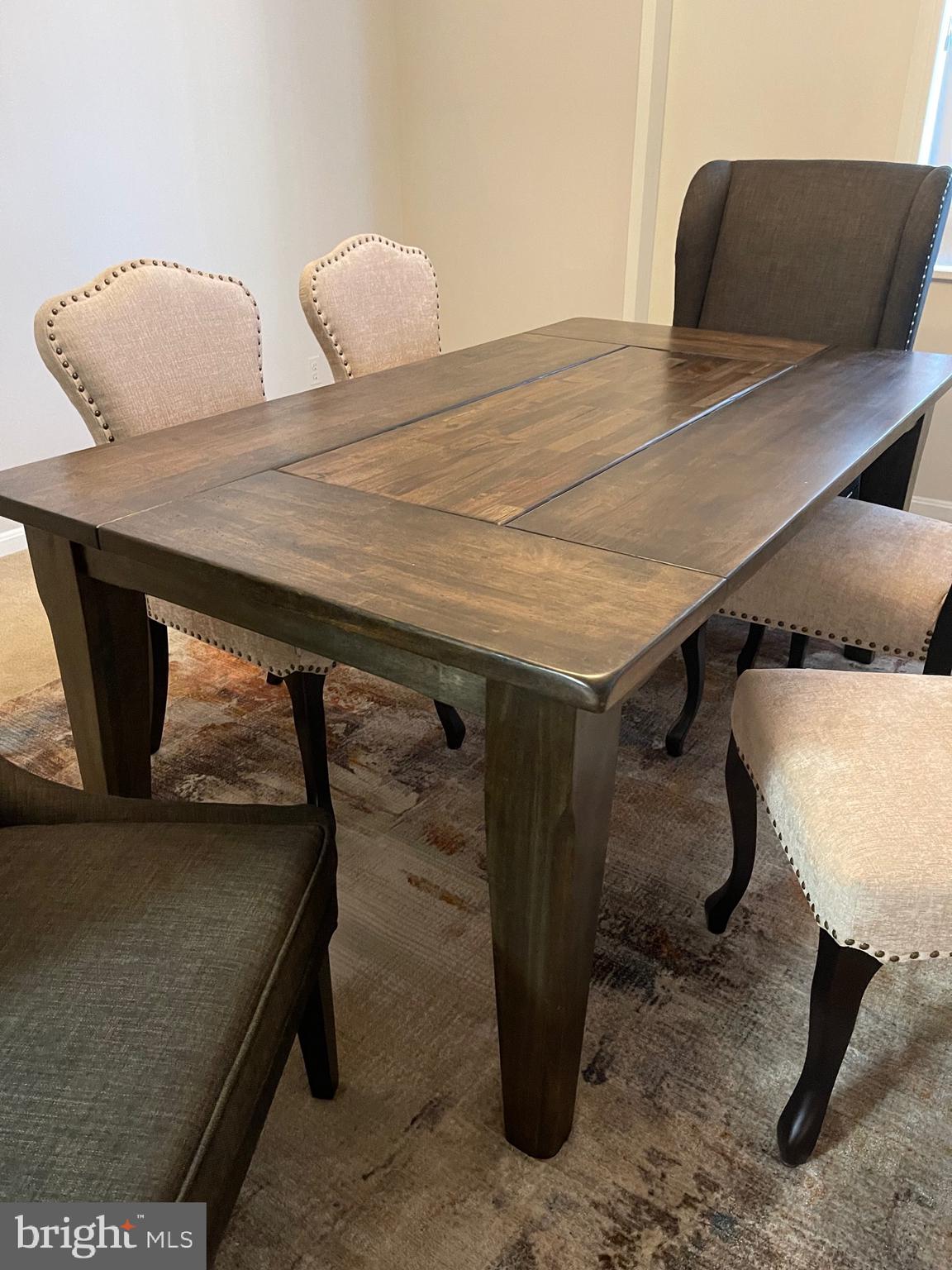 SKYLINE HOUSE - Residential Lease