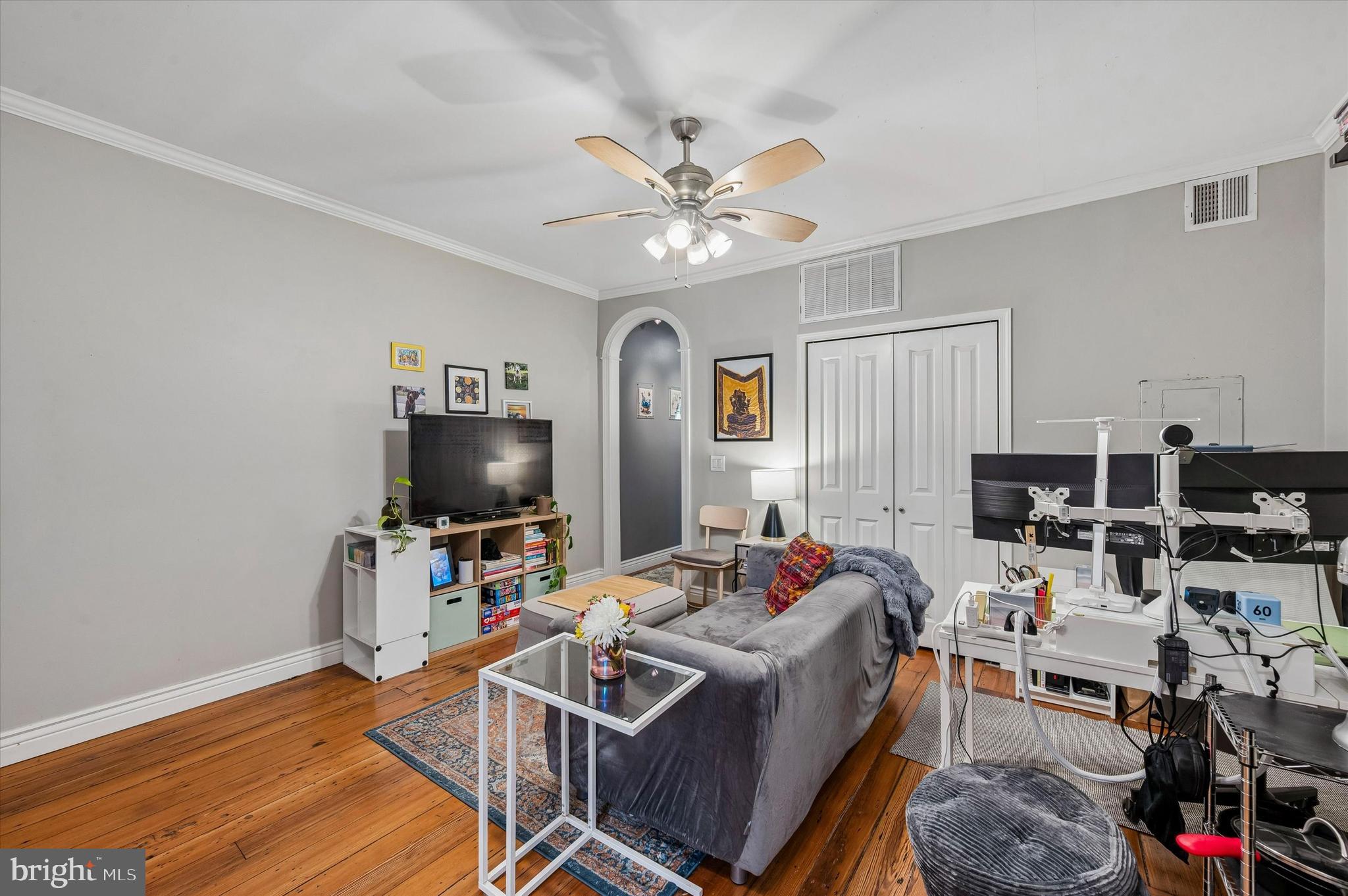 SOCIETY HILL - Residential
