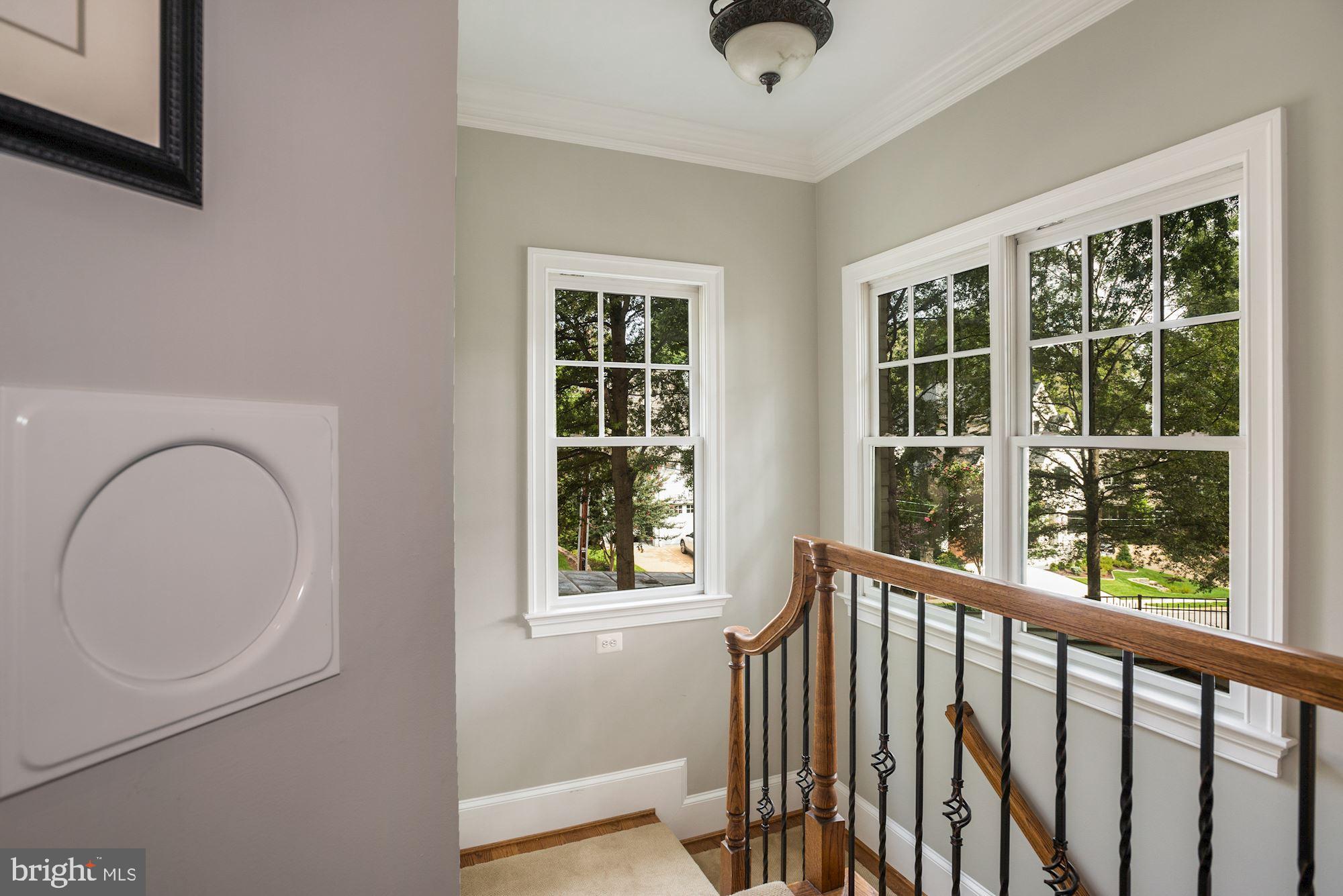 COUNTRY CLUB HILLS - Residential