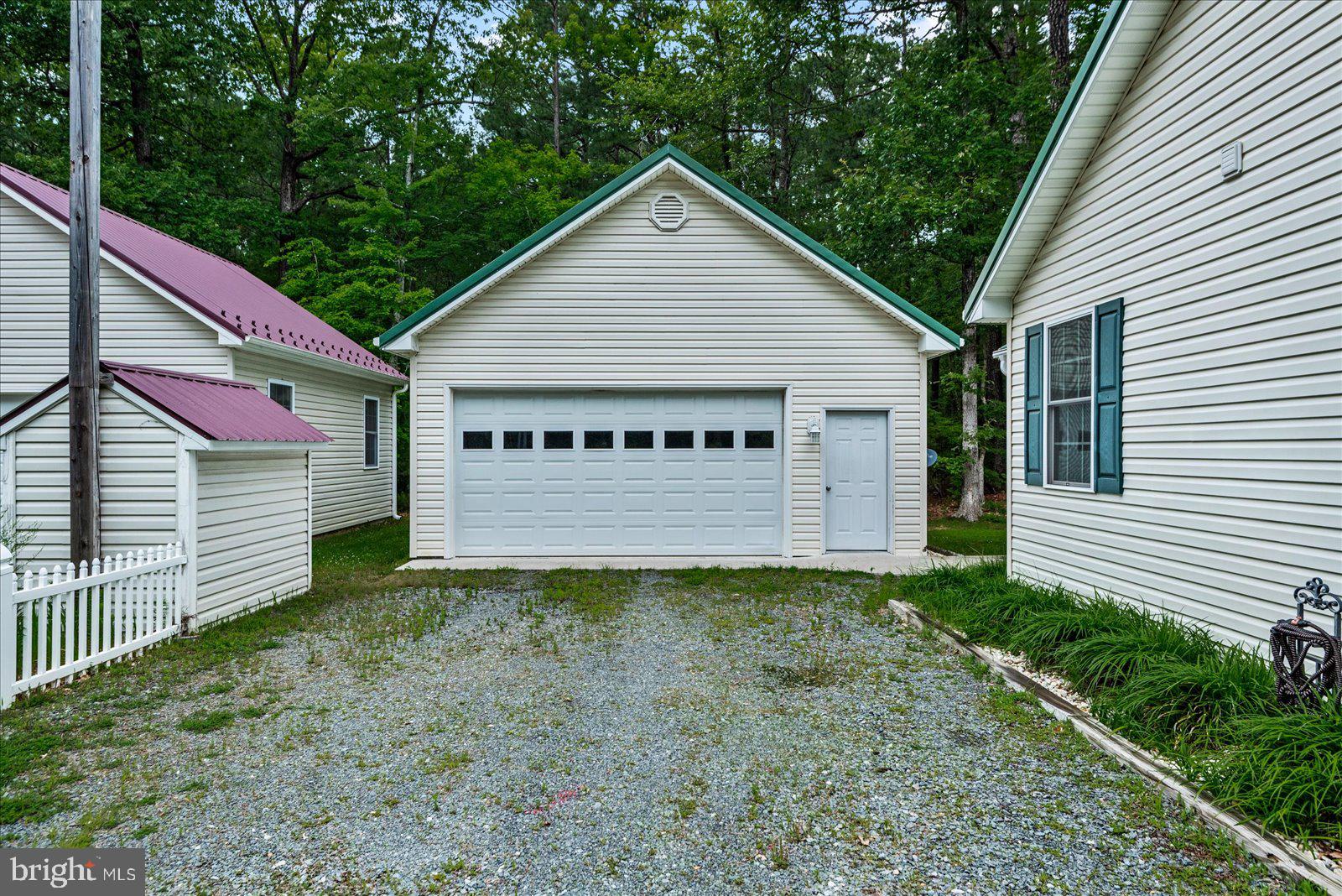 RAGGED POINT - Residential