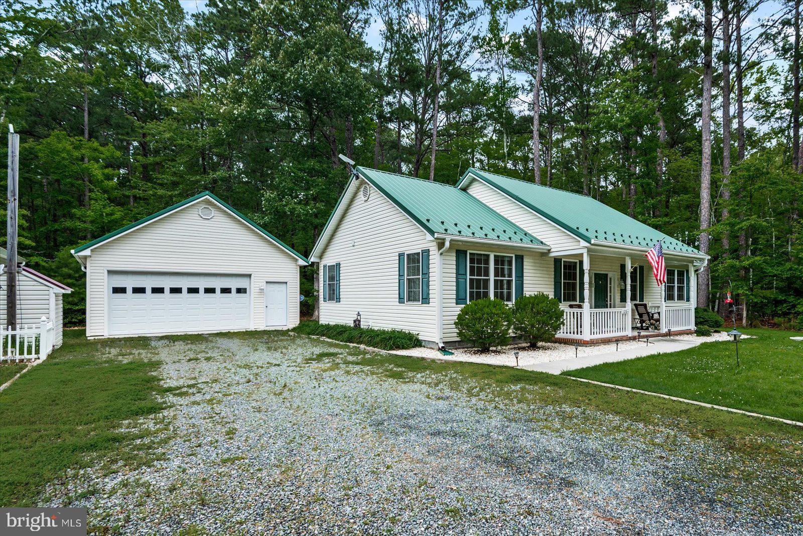 RAGGED POINT - Residential