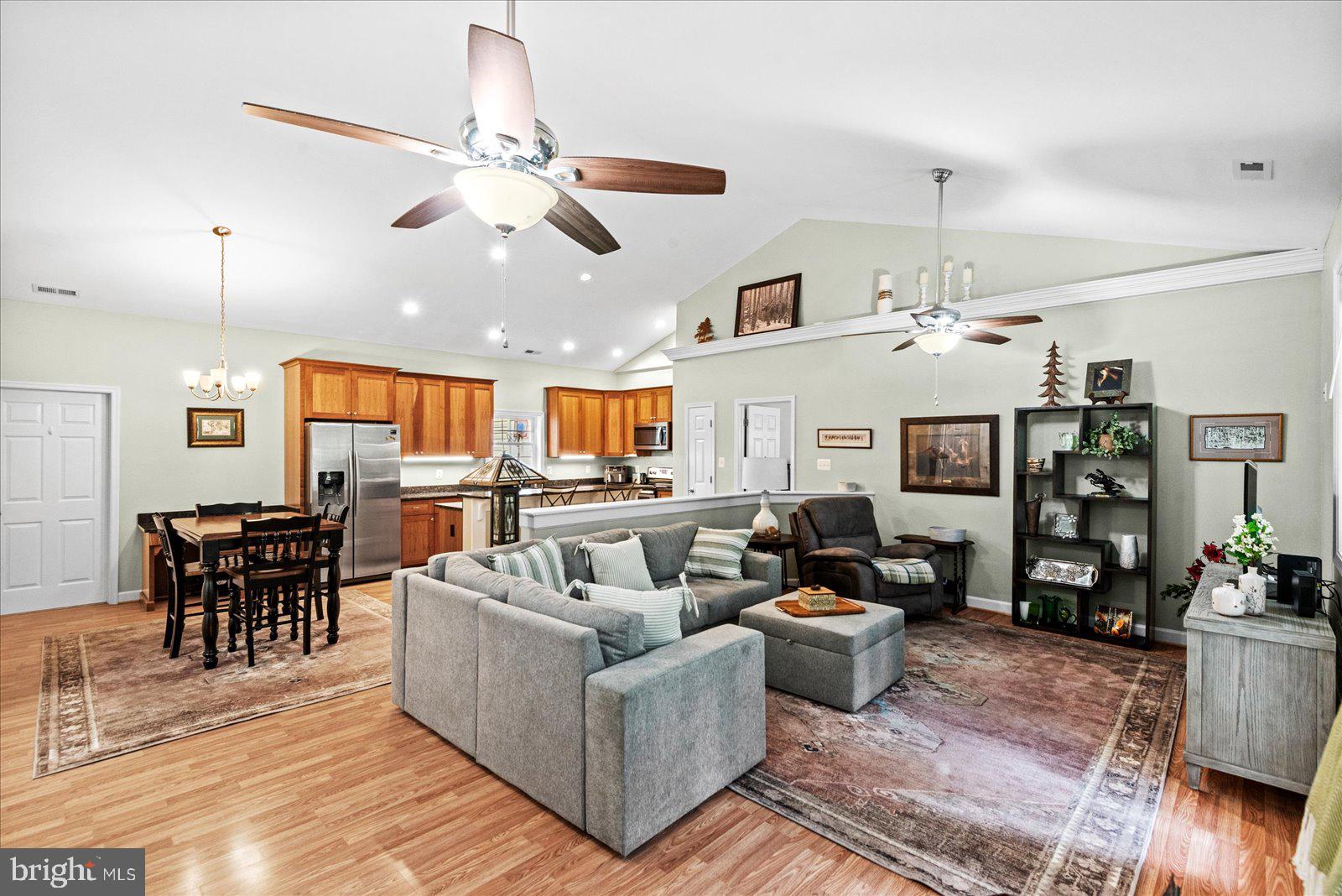 RAGGED POINT - Residential