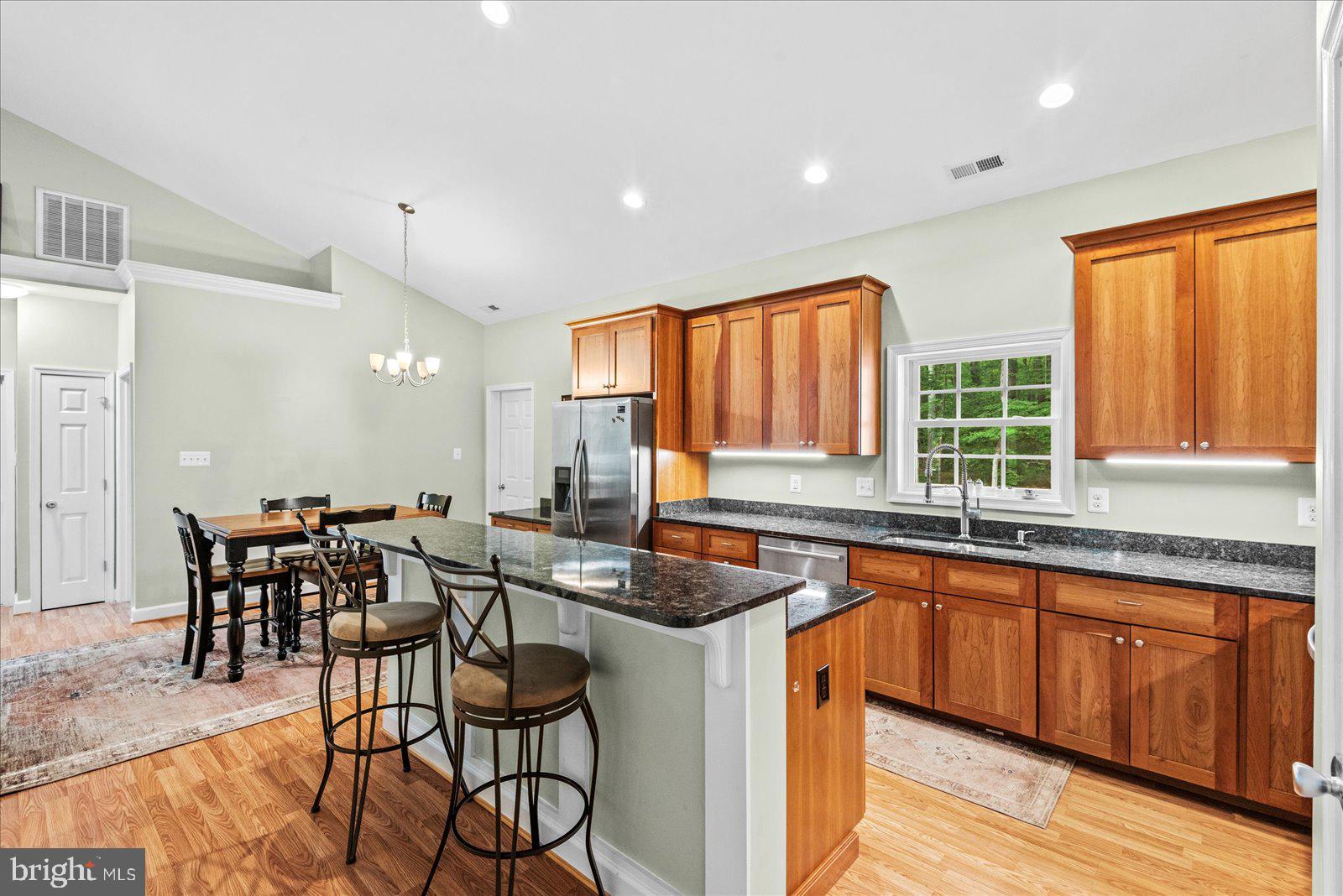 RAGGED POINT - Residential