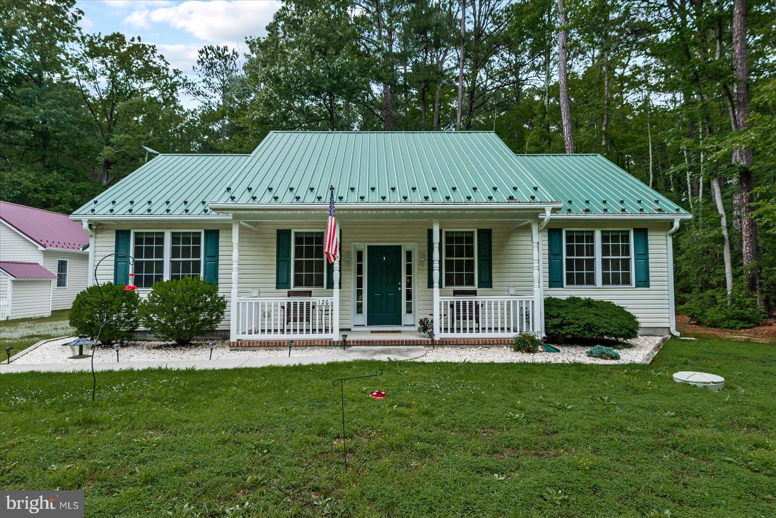 RAGGED POINT - Residential