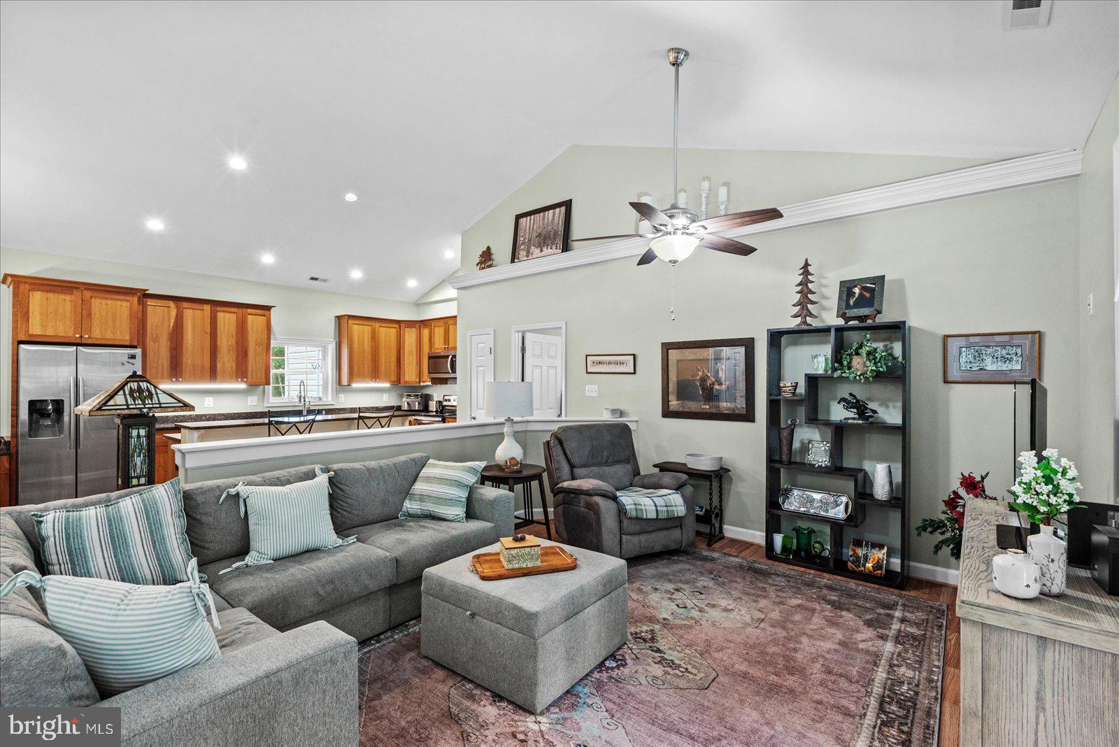 RAGGED POINT - Residential