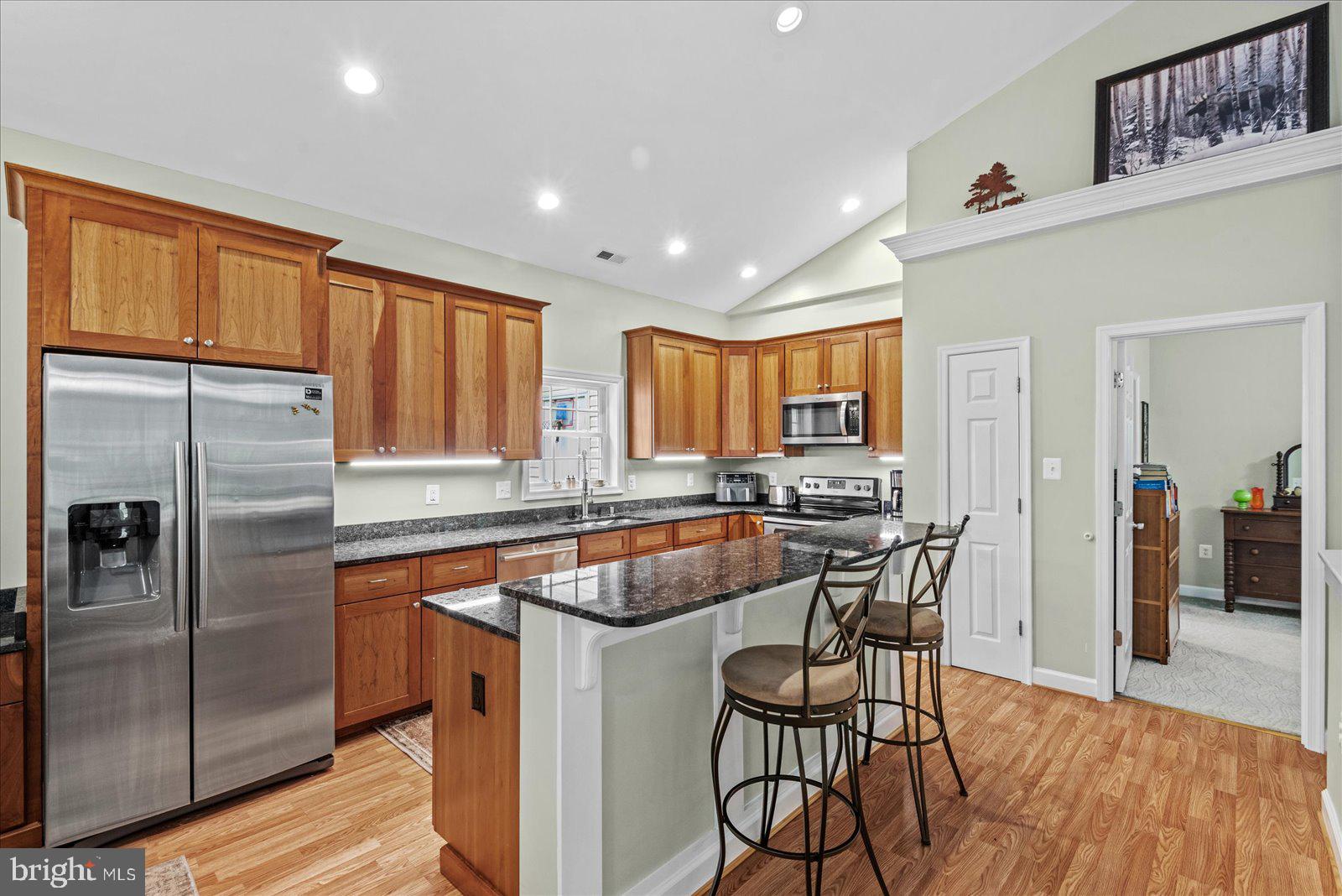 RAGGED POINT - Residential