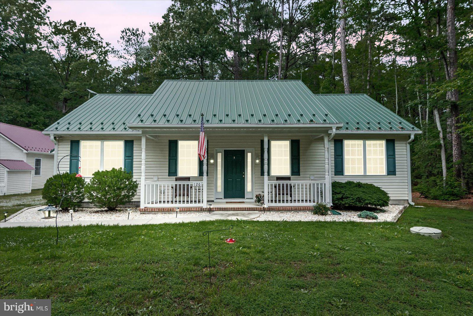 RAGGED POINT - Residential