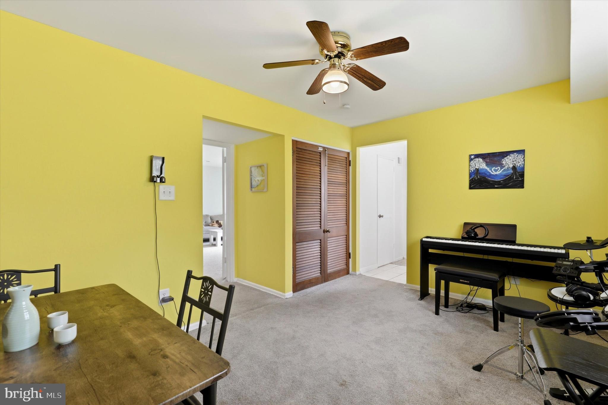 CENTER SQ GREEN - Residential