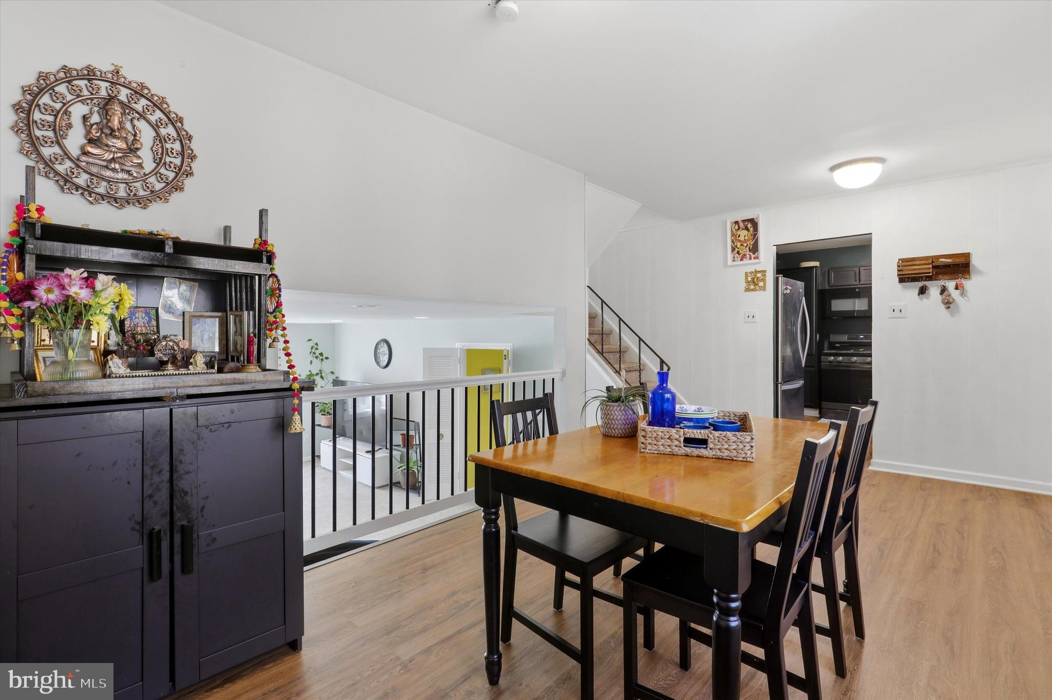 CENTER SQ GREEN - Residential