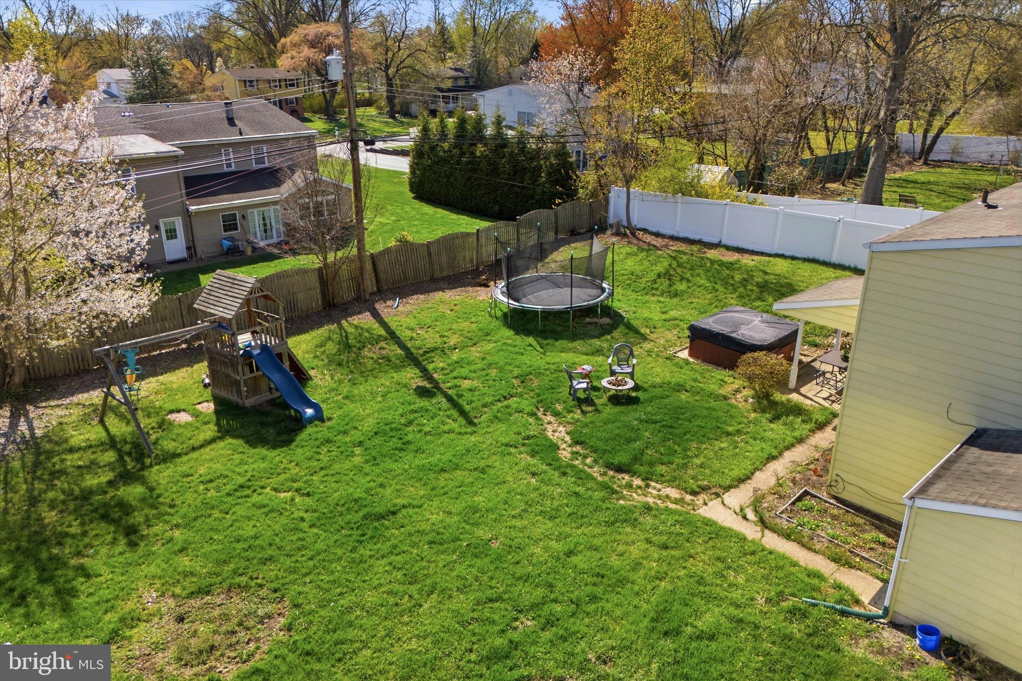 CENTER SQ GREEN - Residential