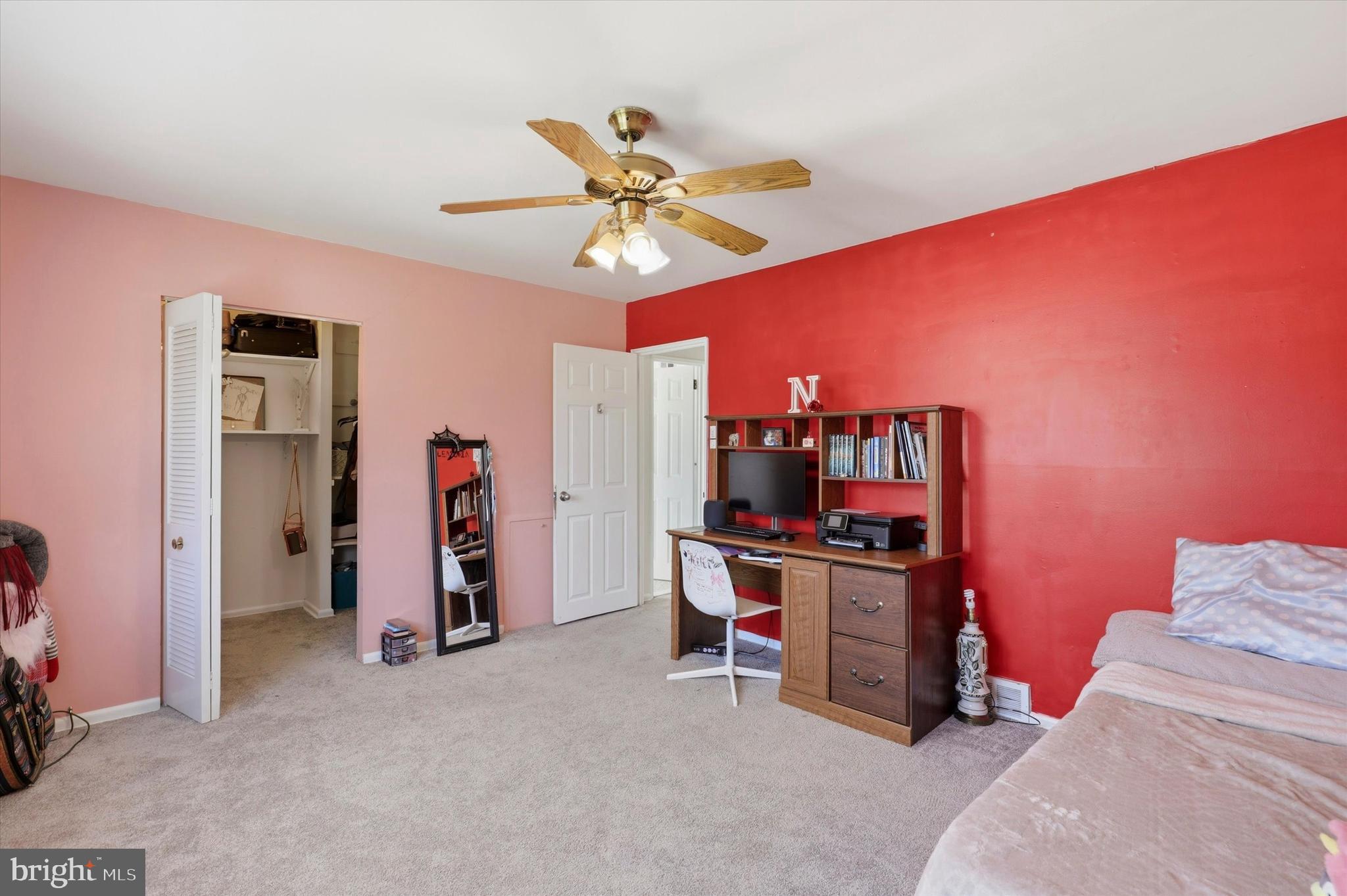 CENTER SQ GREEN - Residential