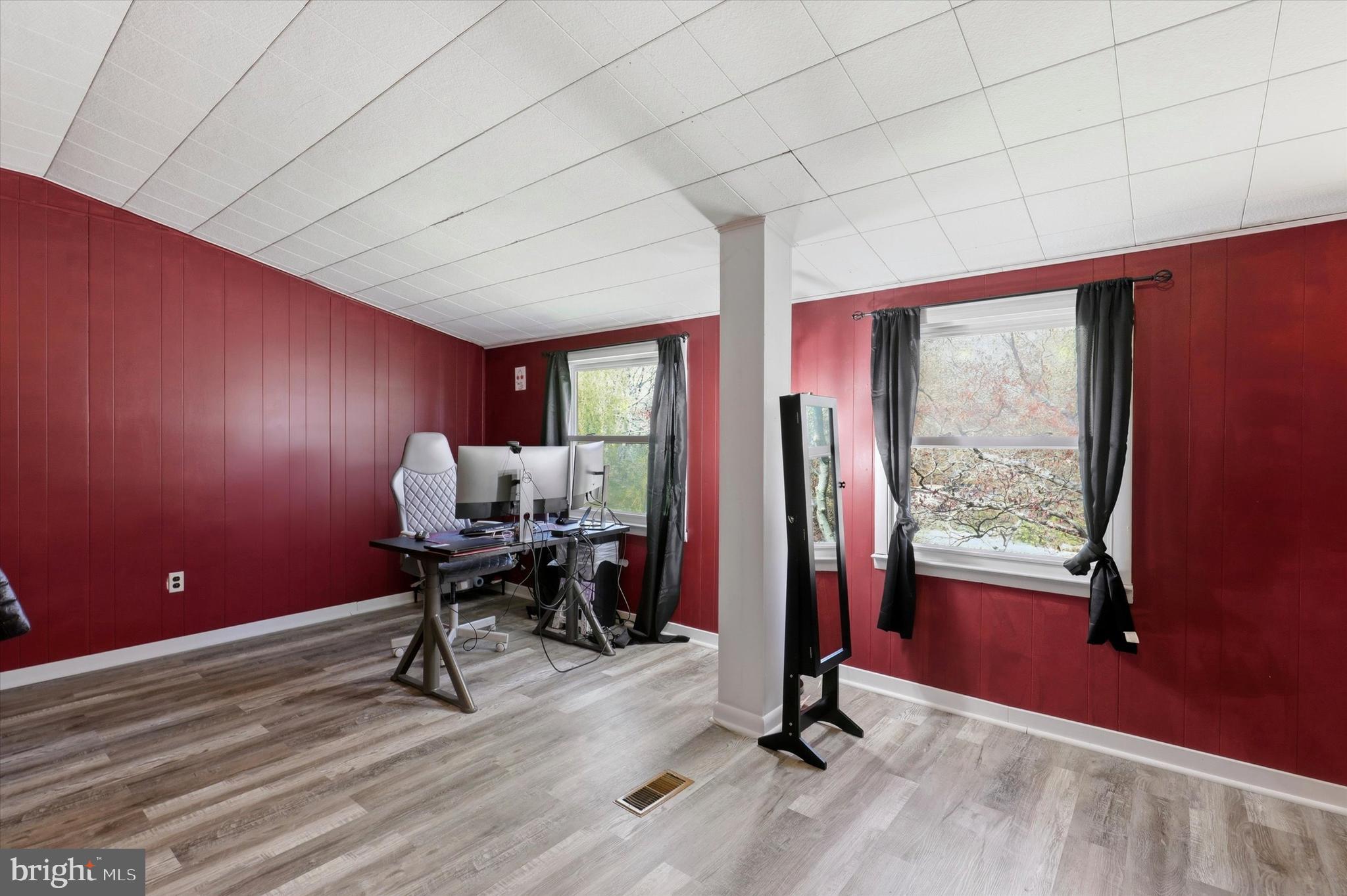 CENTER SQ GREEN - Residential