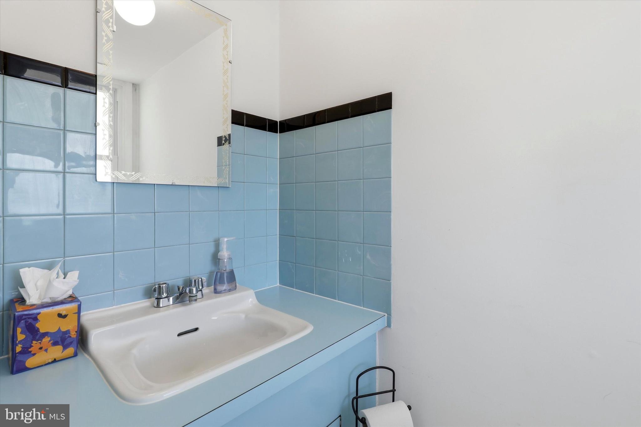 CENTER SQ GREEN - Residential