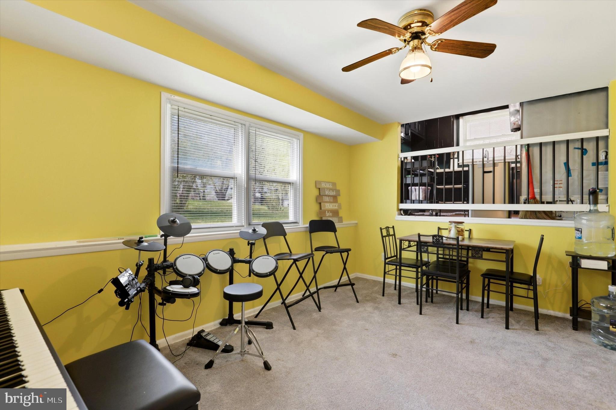 CENTER SQ GREEN - Residential