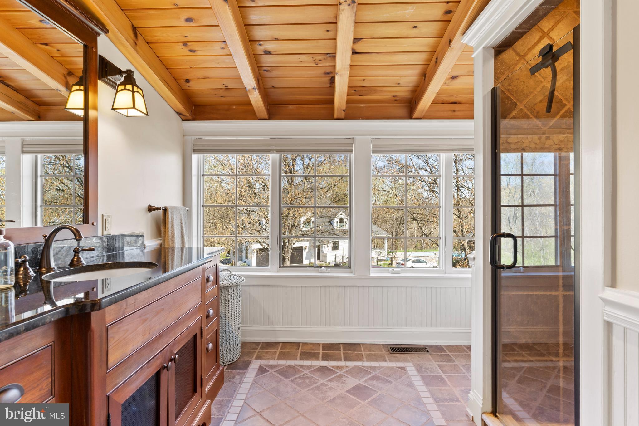 HEDGEROW - Residential