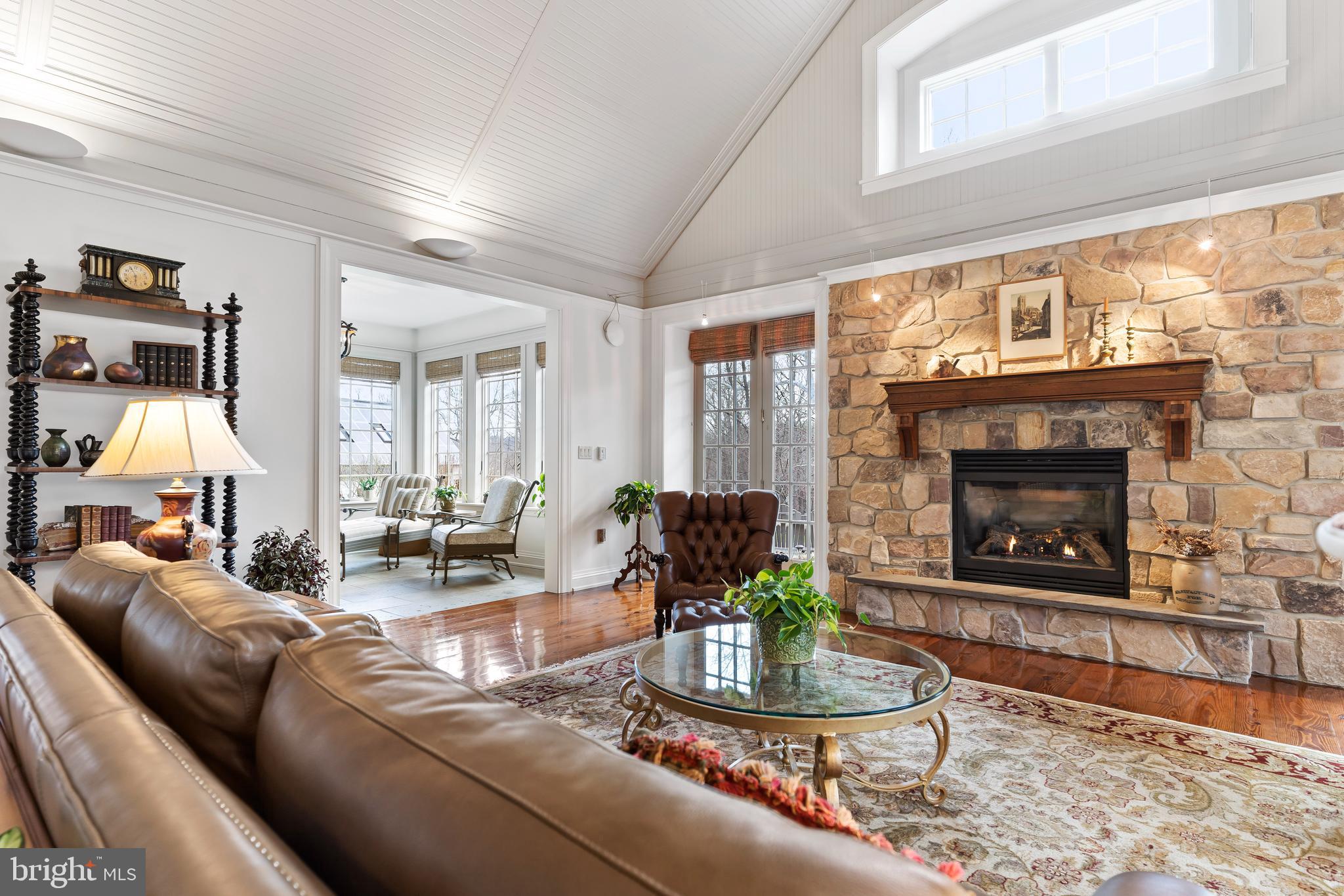 HEDGEROW - Residential