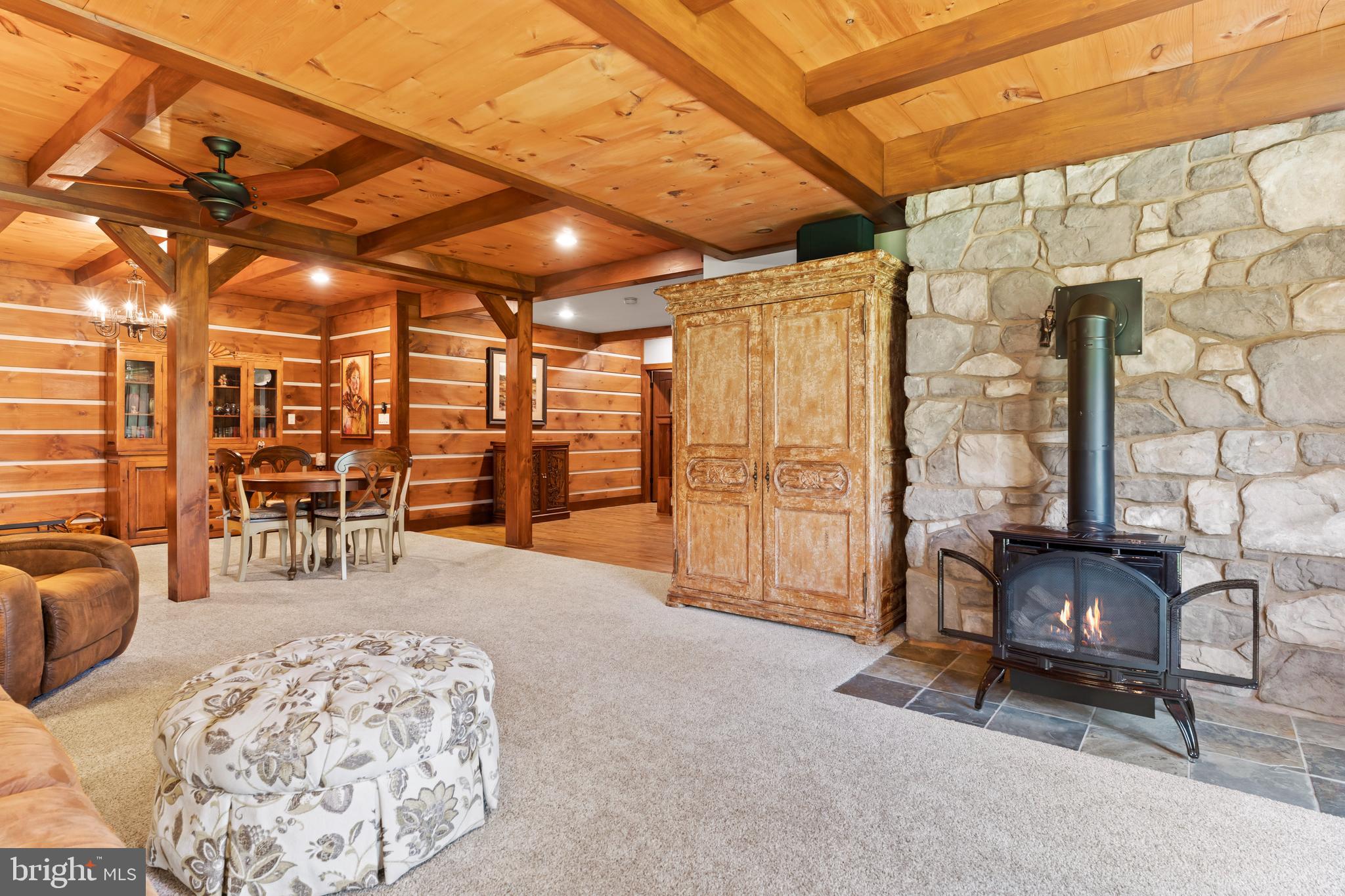 HEDGEROW - Residential