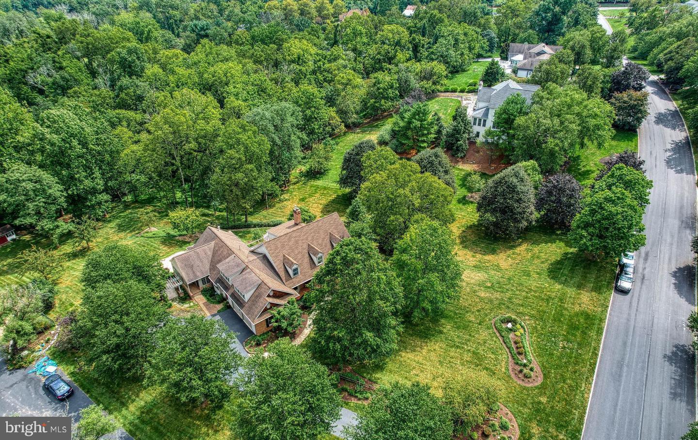 HEDGEROW - Residential