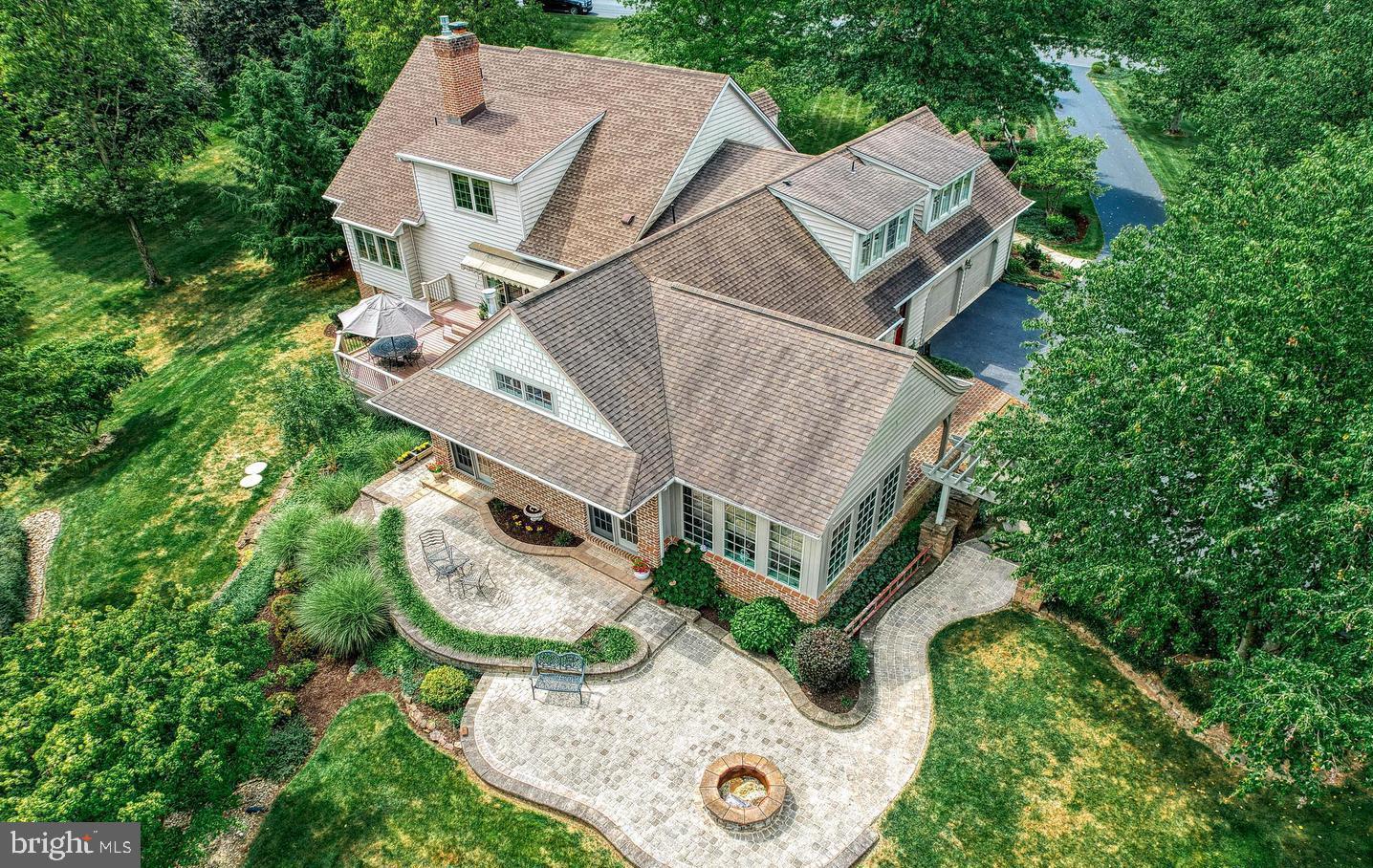 HEDGEROW - Residential