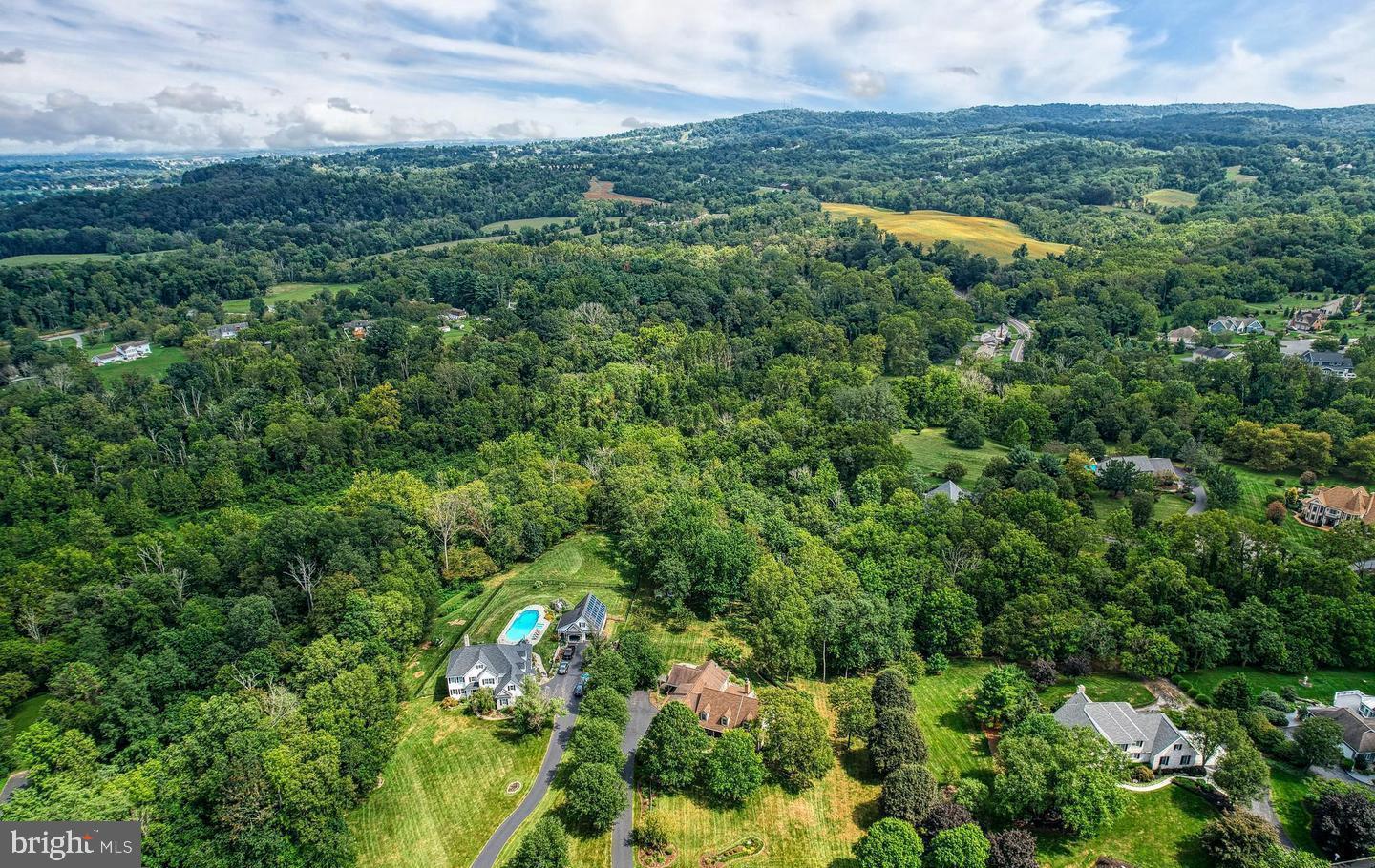 HEDGEROW - Residential