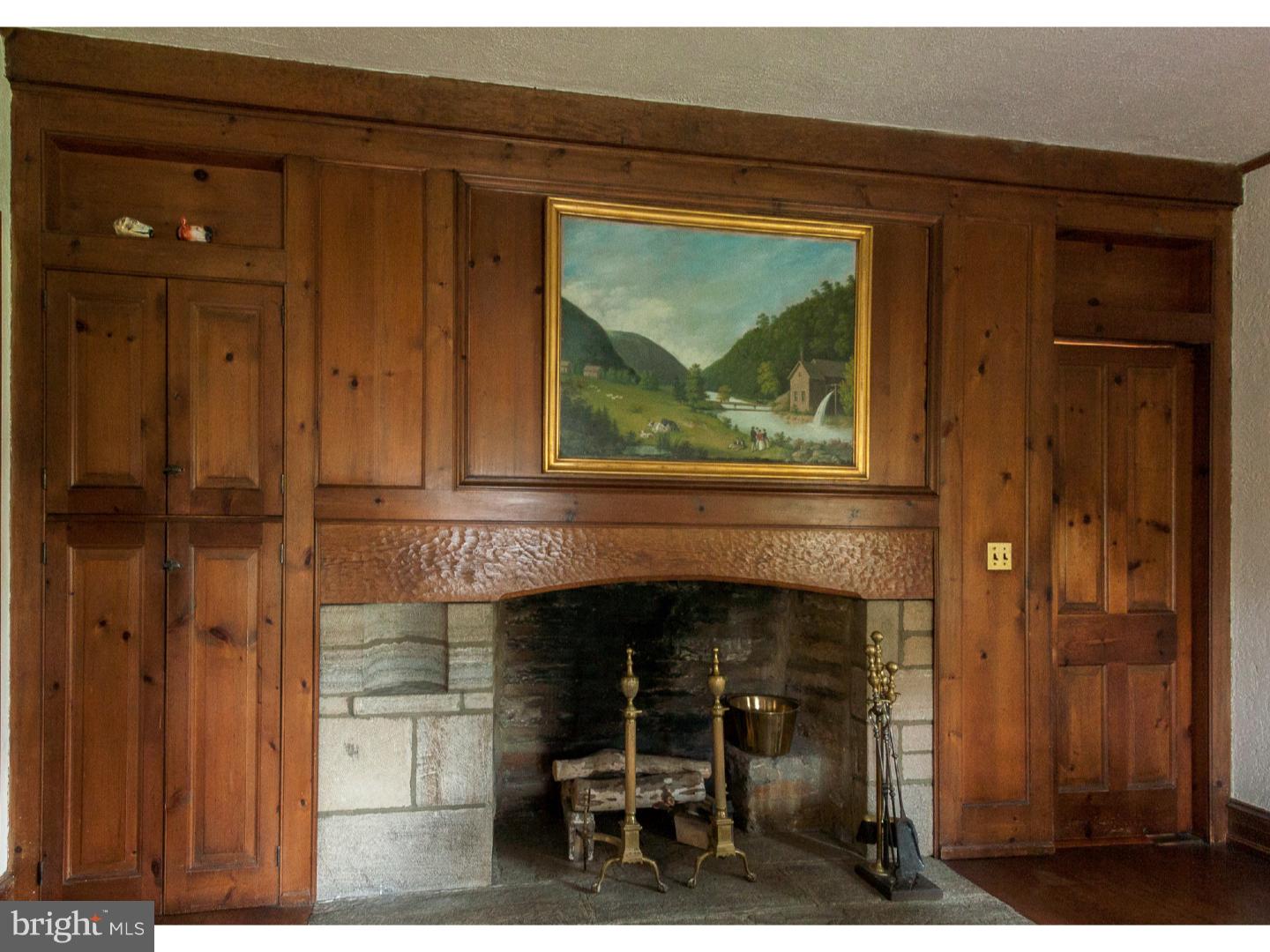 CHESTNUT HILL - Residential