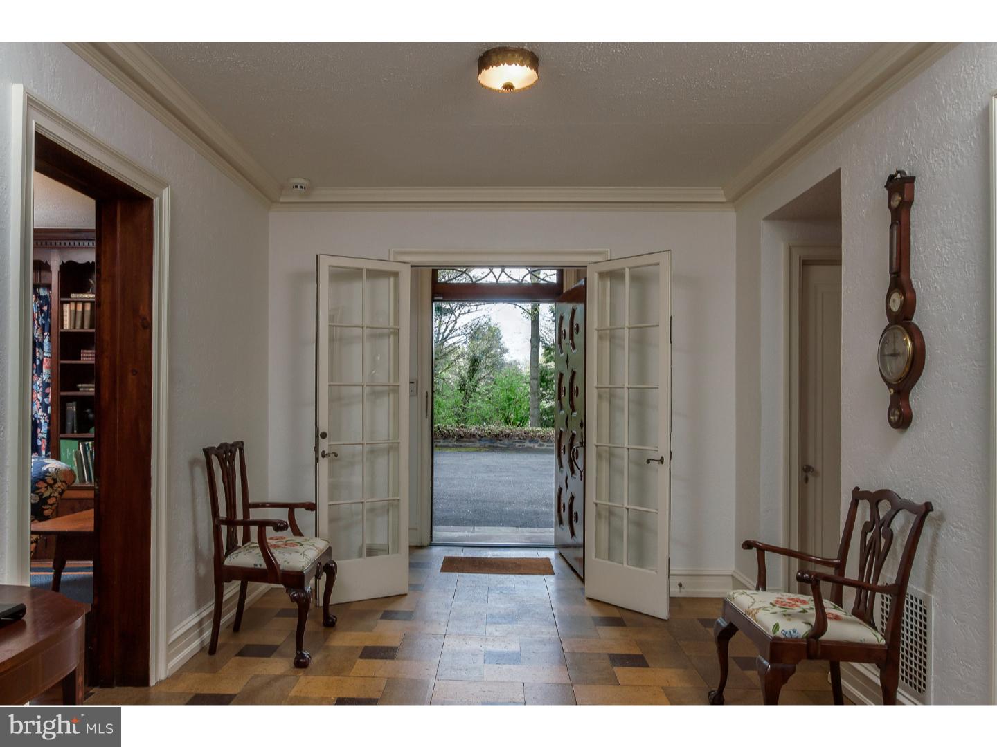 CHESTNUT HILL - Residential