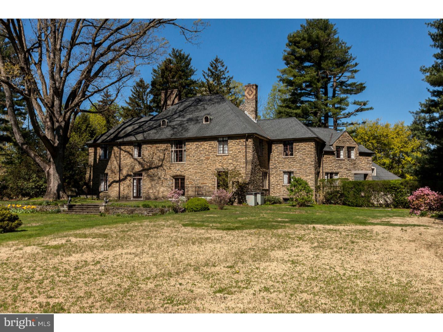 CHESTNUT HILL - Residential