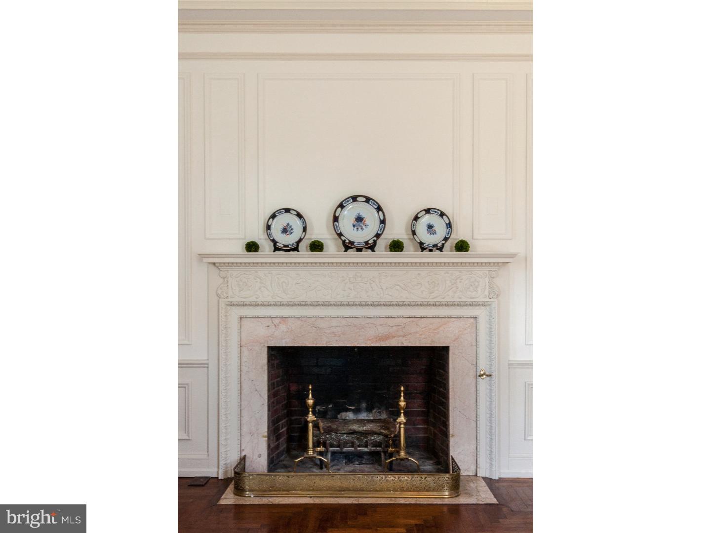 CHESTNUT HILL - Residential