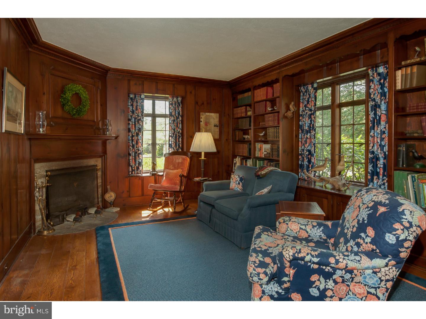 CHESTNUT HILL - Residential