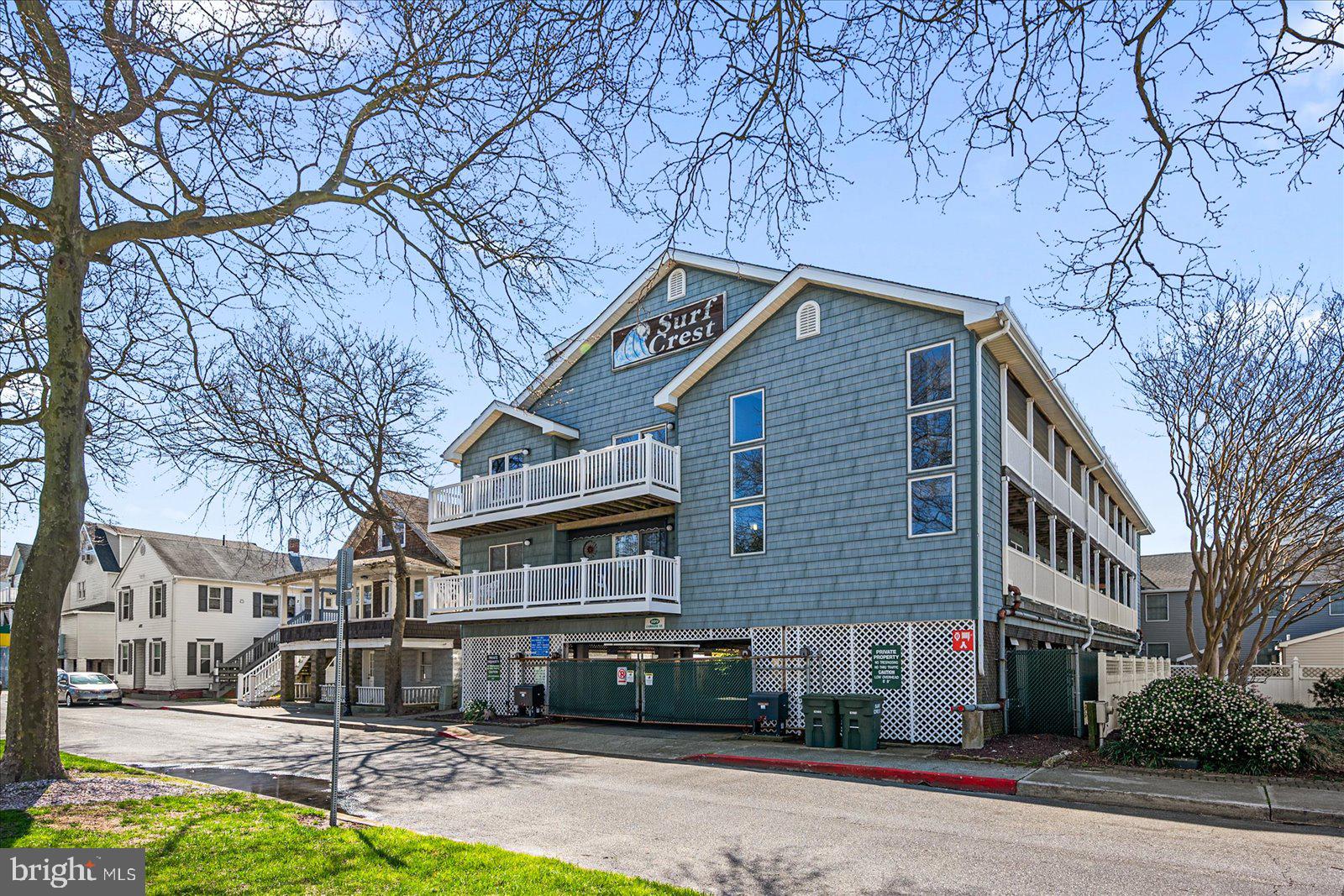 109 CAROLINE STREET 209