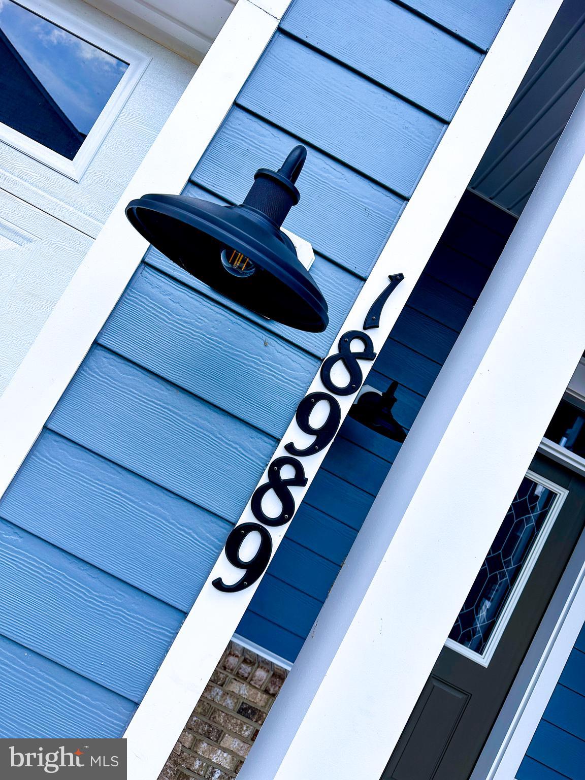 CADENCE AT LANSDOWNE - Residential