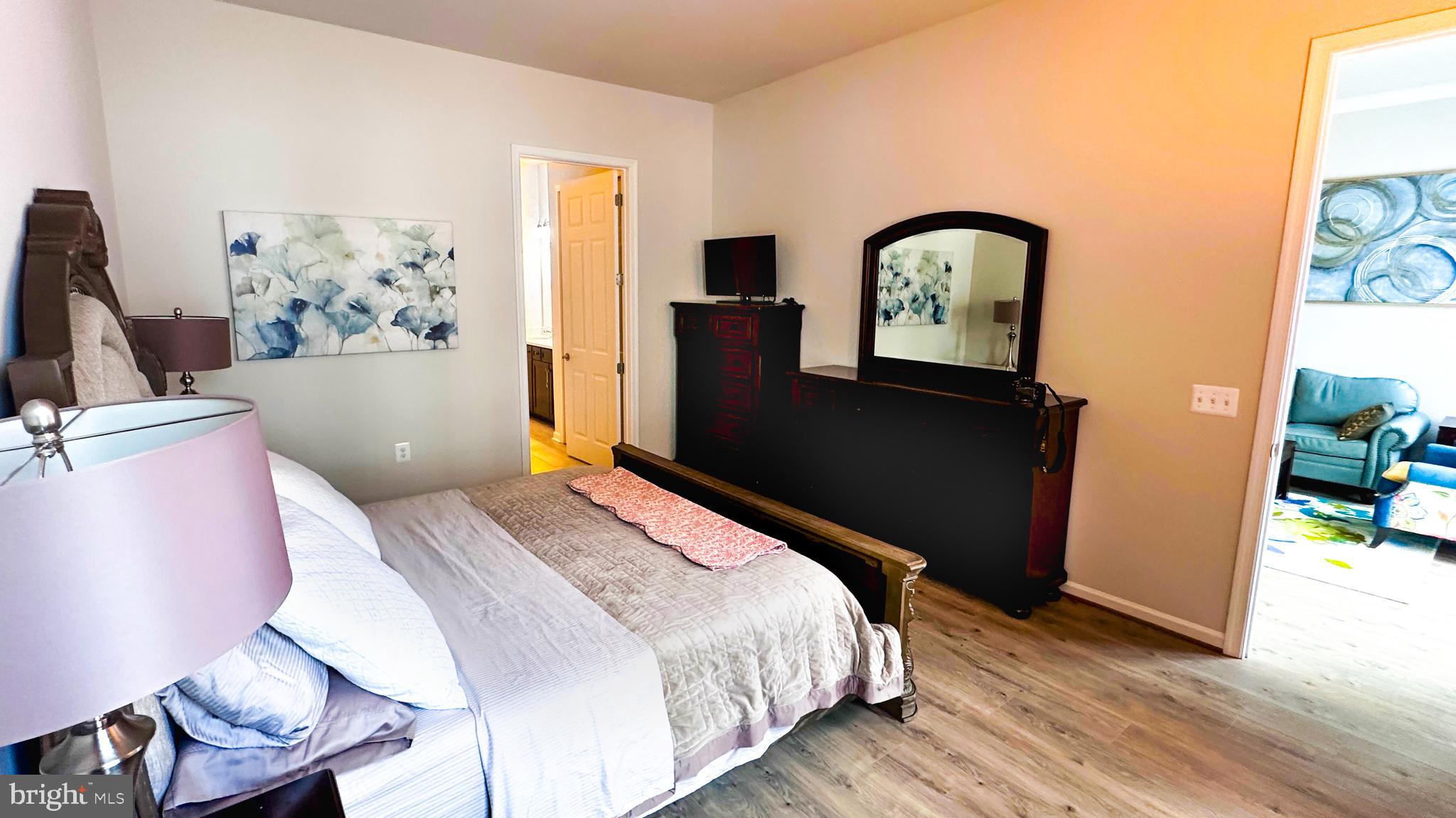 CADENCE AT LANSDOWNE - Residential