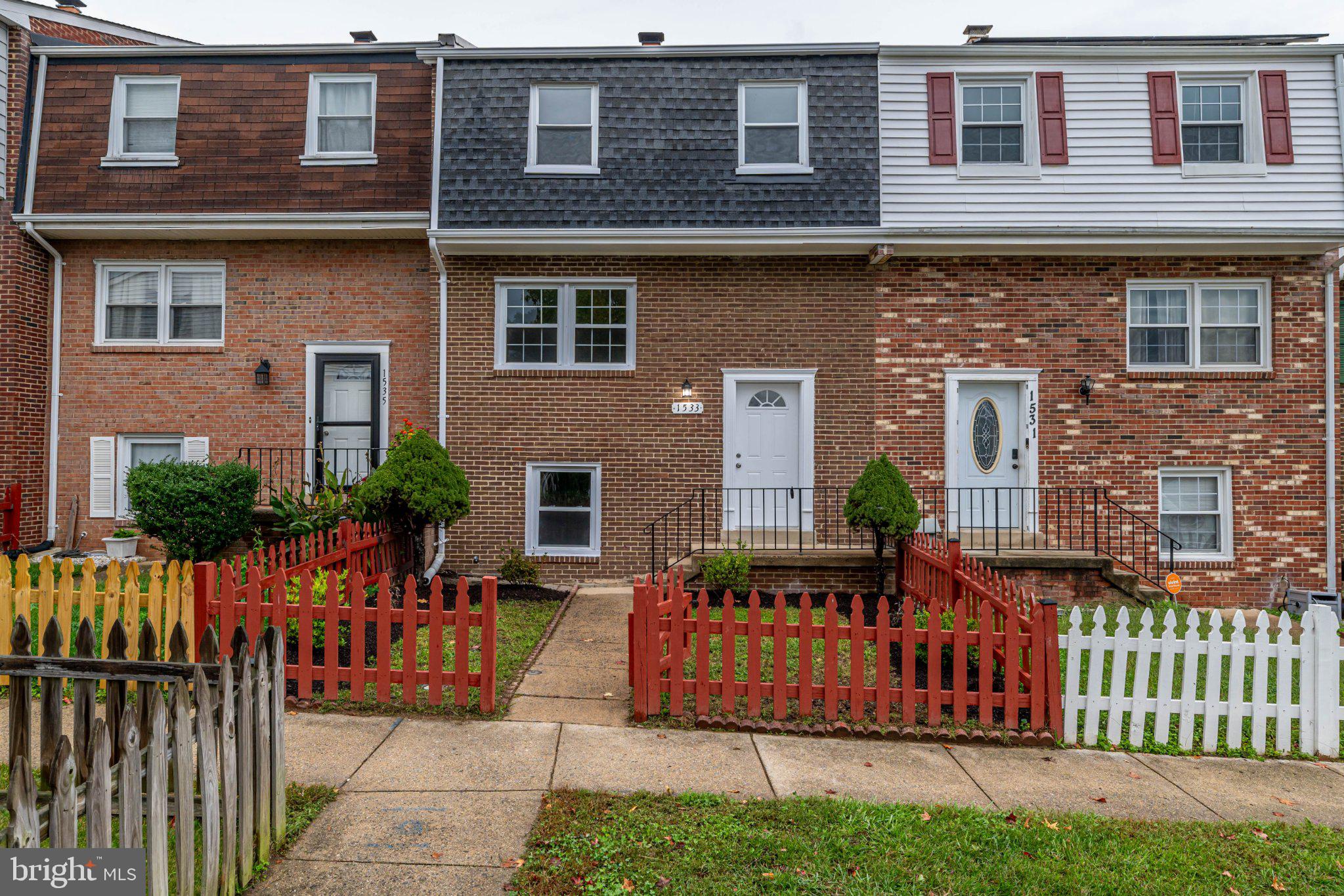 1533 FORT SUMTER COURT