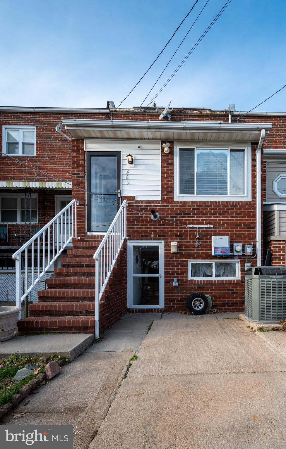 EASTFIELD - Residential