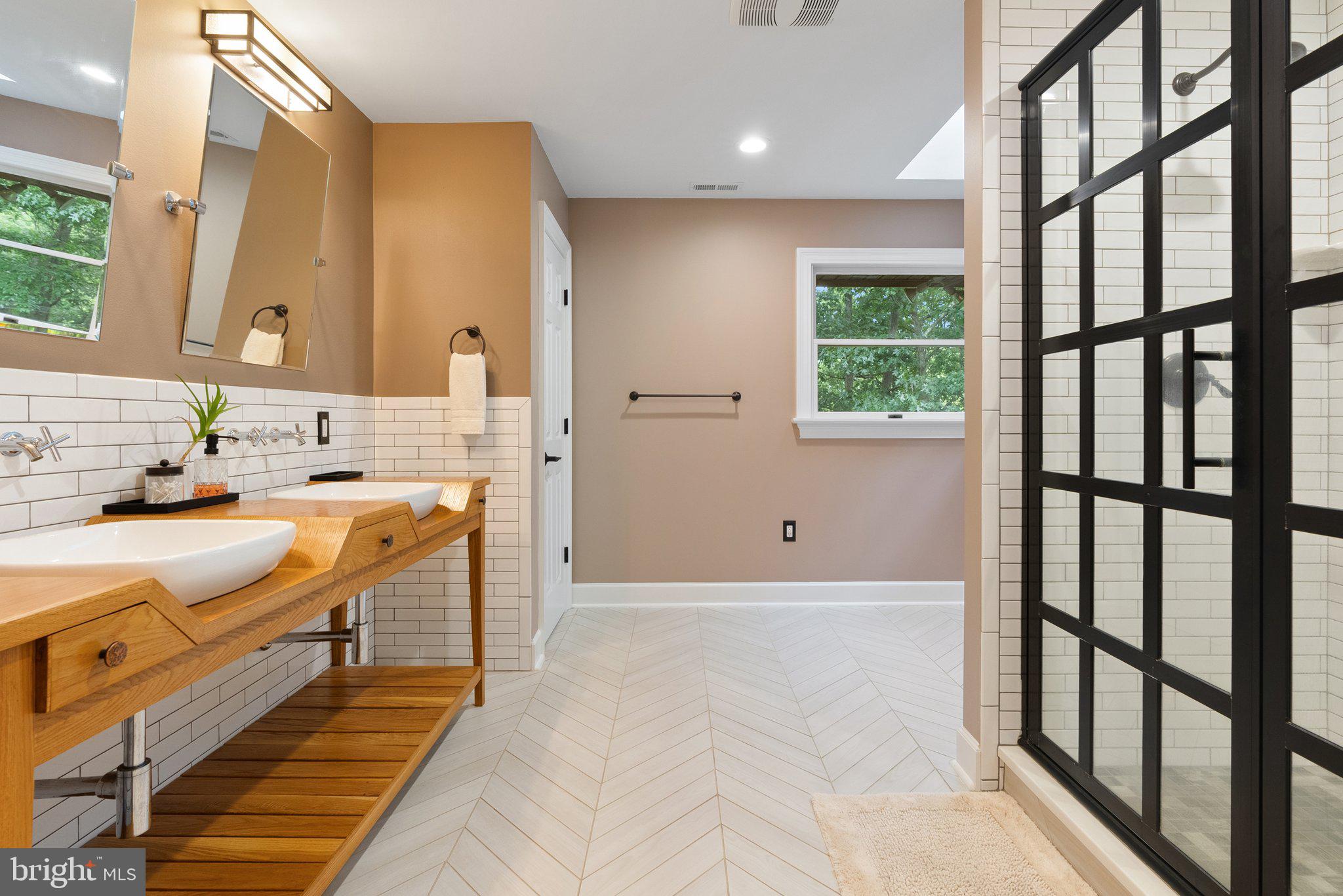 SHANNONDALE - Residential