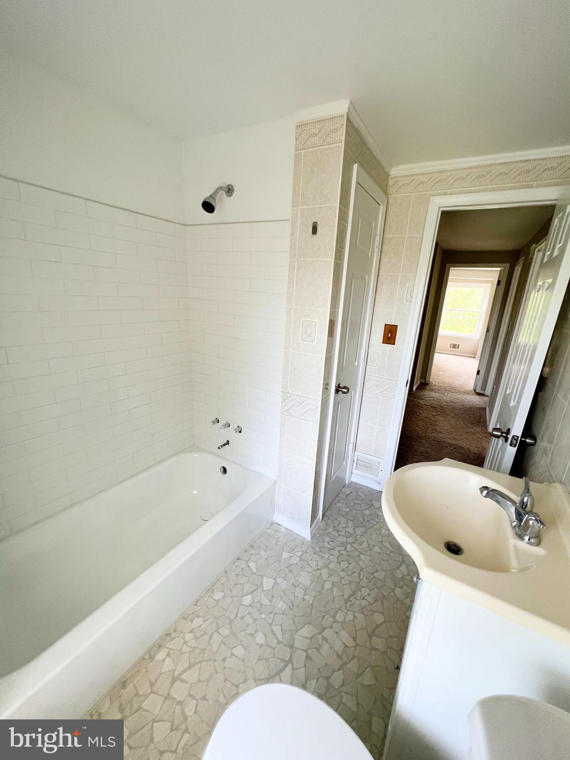 HAWTHORNE - Residential