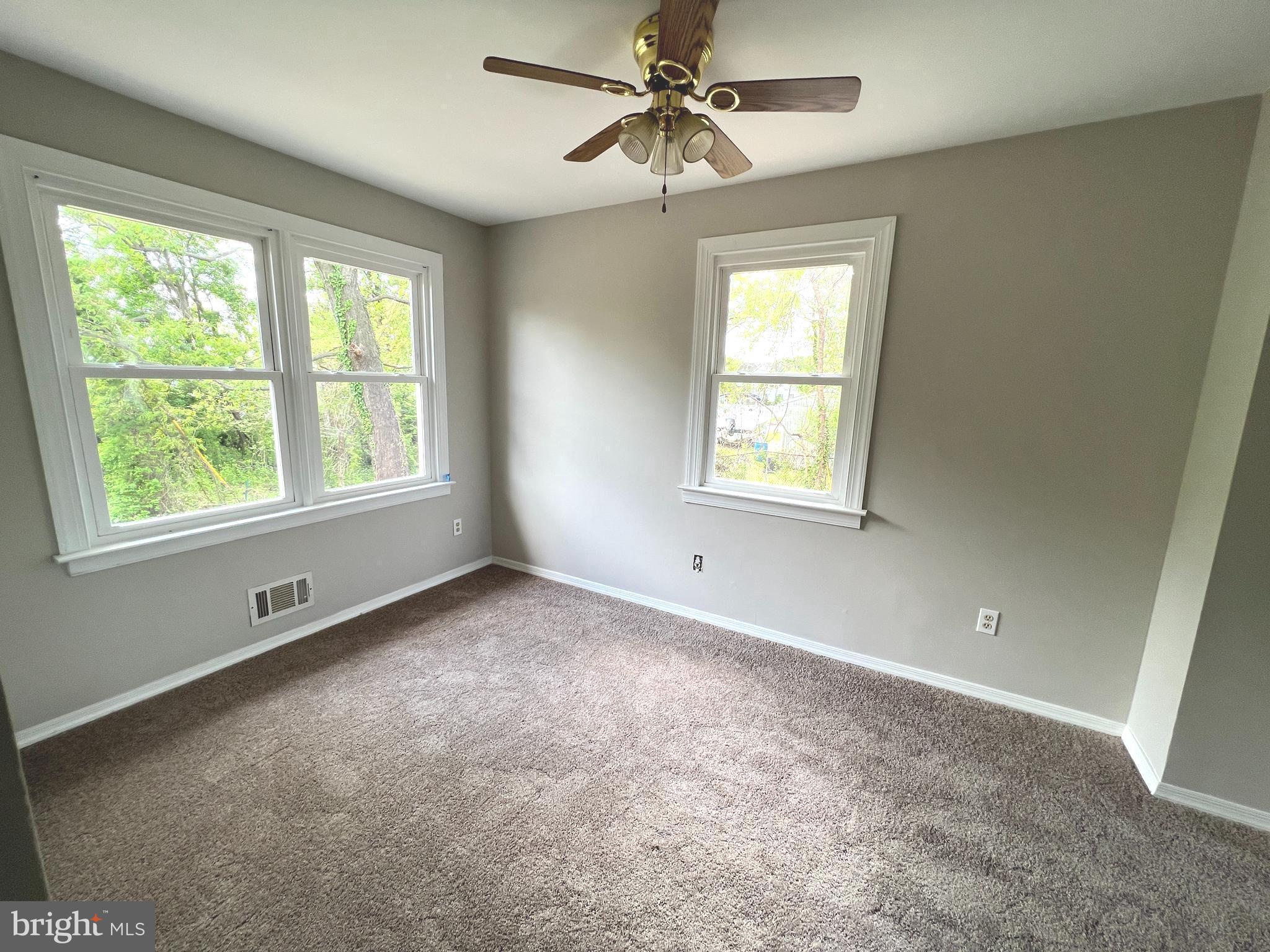 HAWTHORNE - Residential