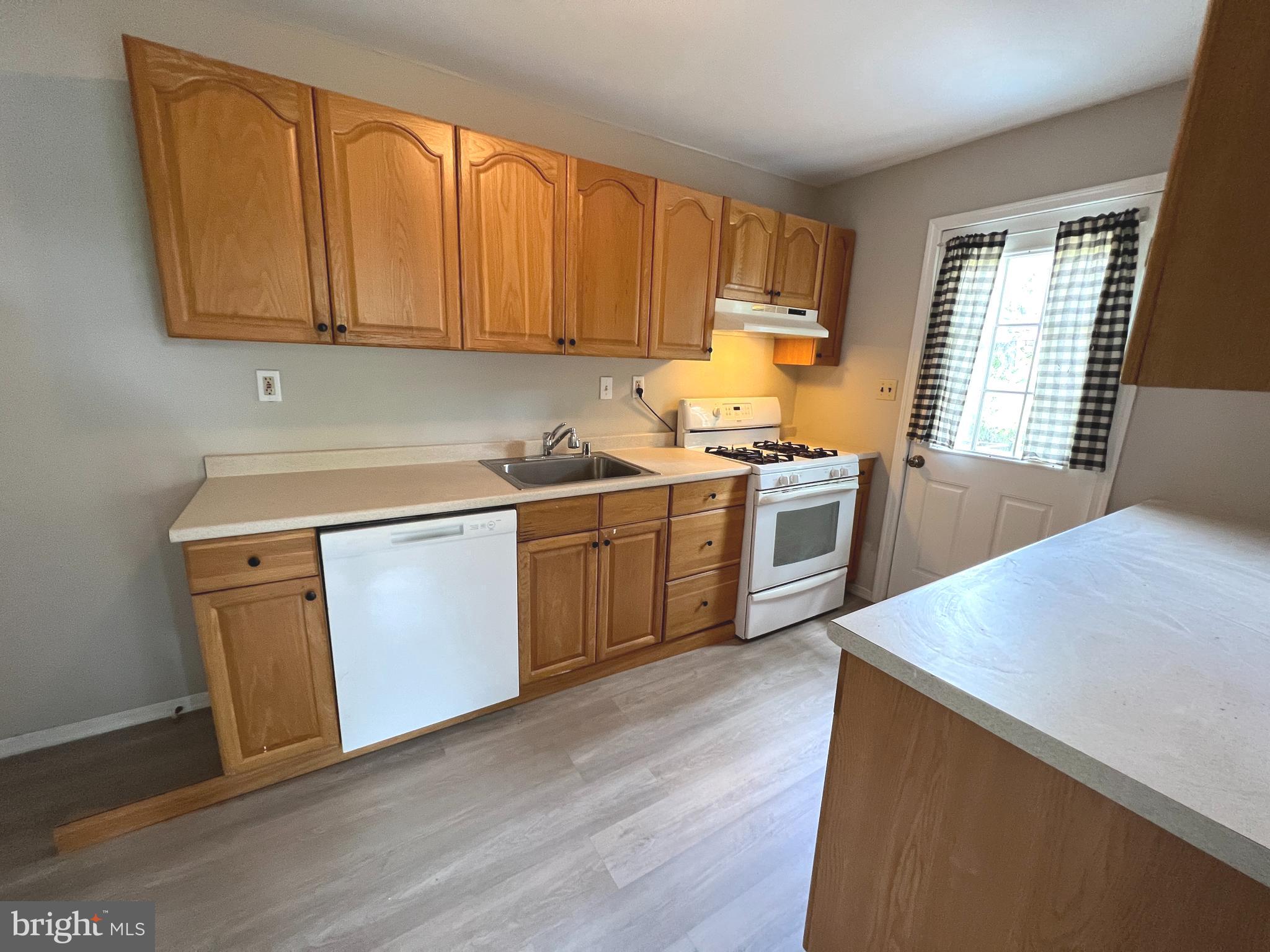 HAWTHORNE - Residential