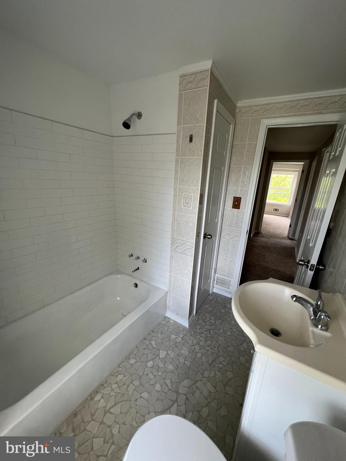 HAWTHORNE - Residential