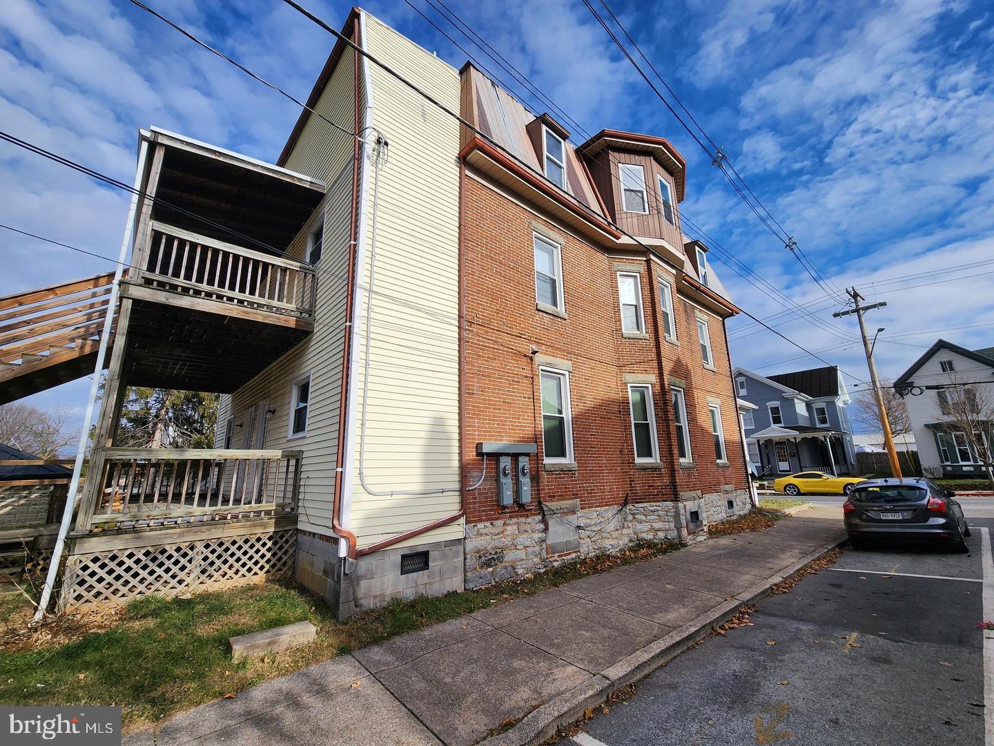 601 N MULBERRY STREET