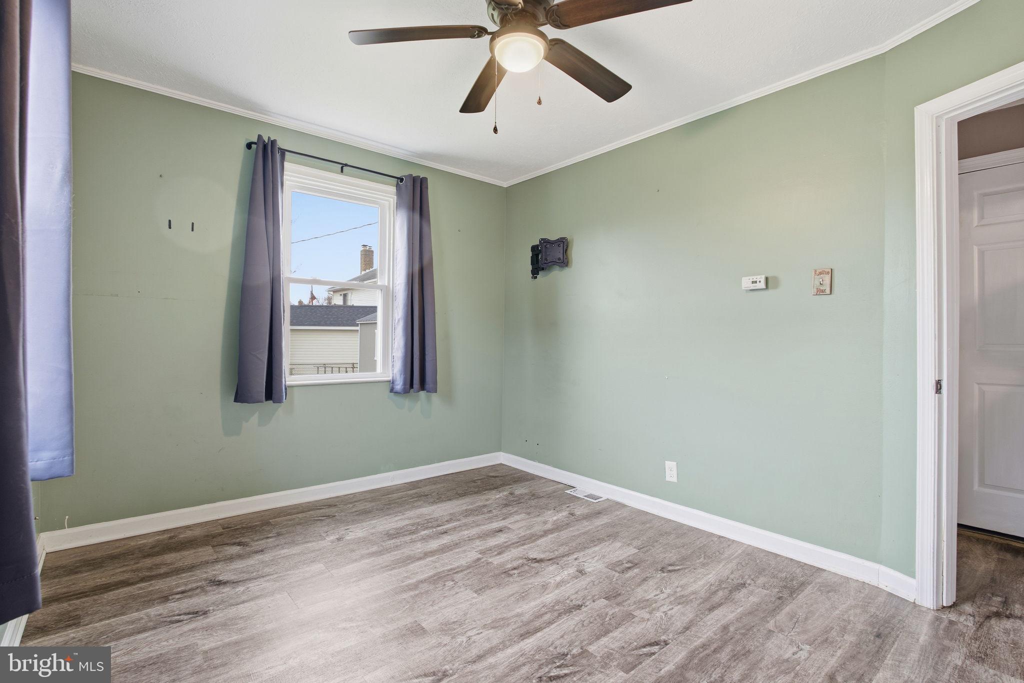 GRAY MANOR - Residential