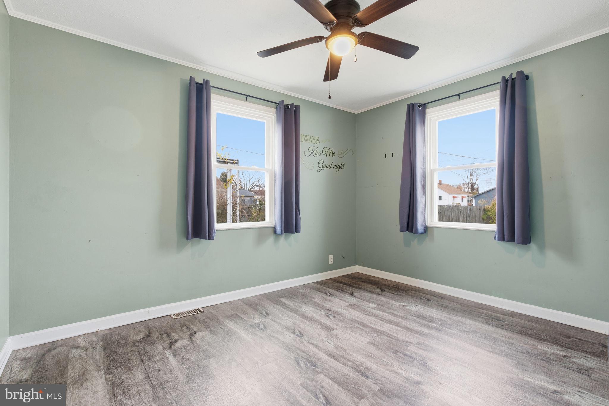 GRAY MANOR - Residential