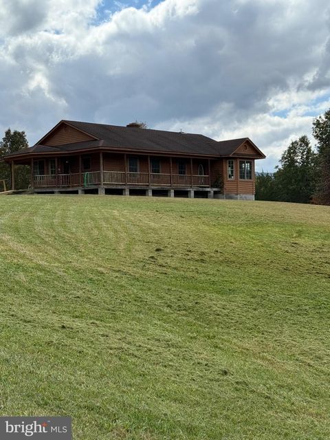 4520 SAINT DAVIDS CHURCH ROAD FORT VALLEY VA 22652