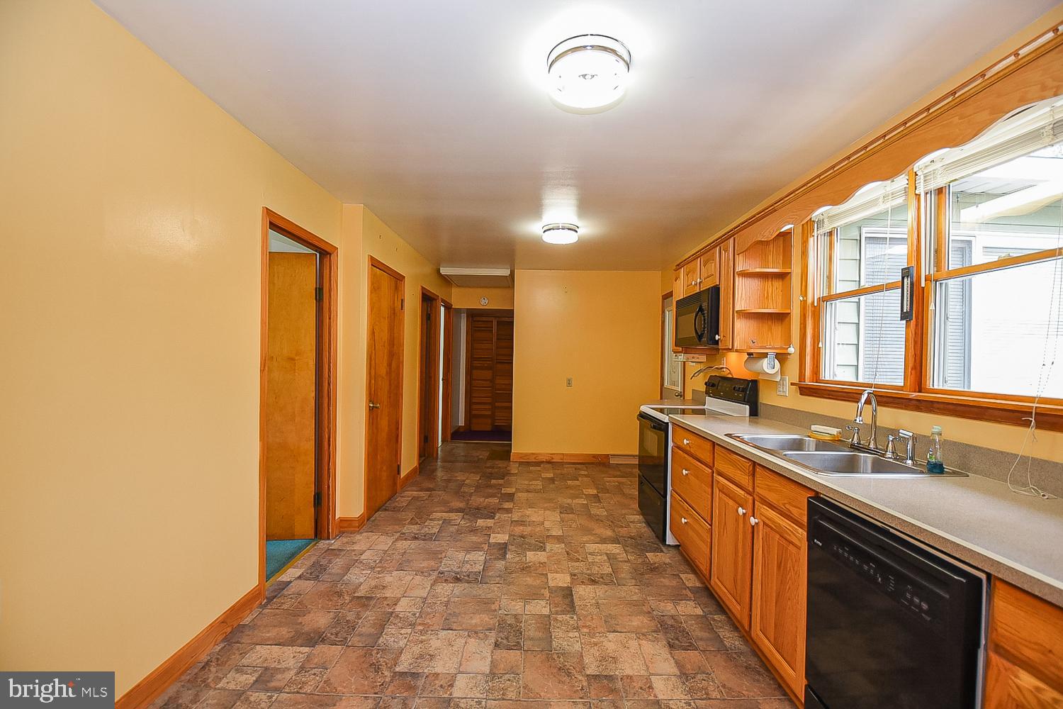 CRESAPTOWN - Residential