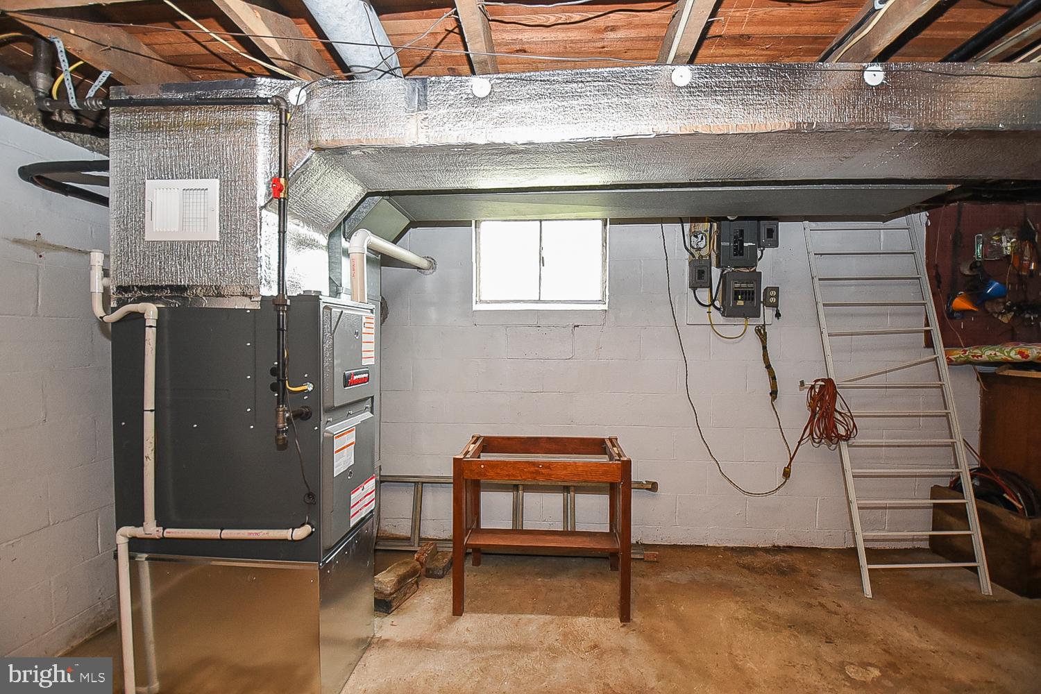 CRESAPTOWN - Residential